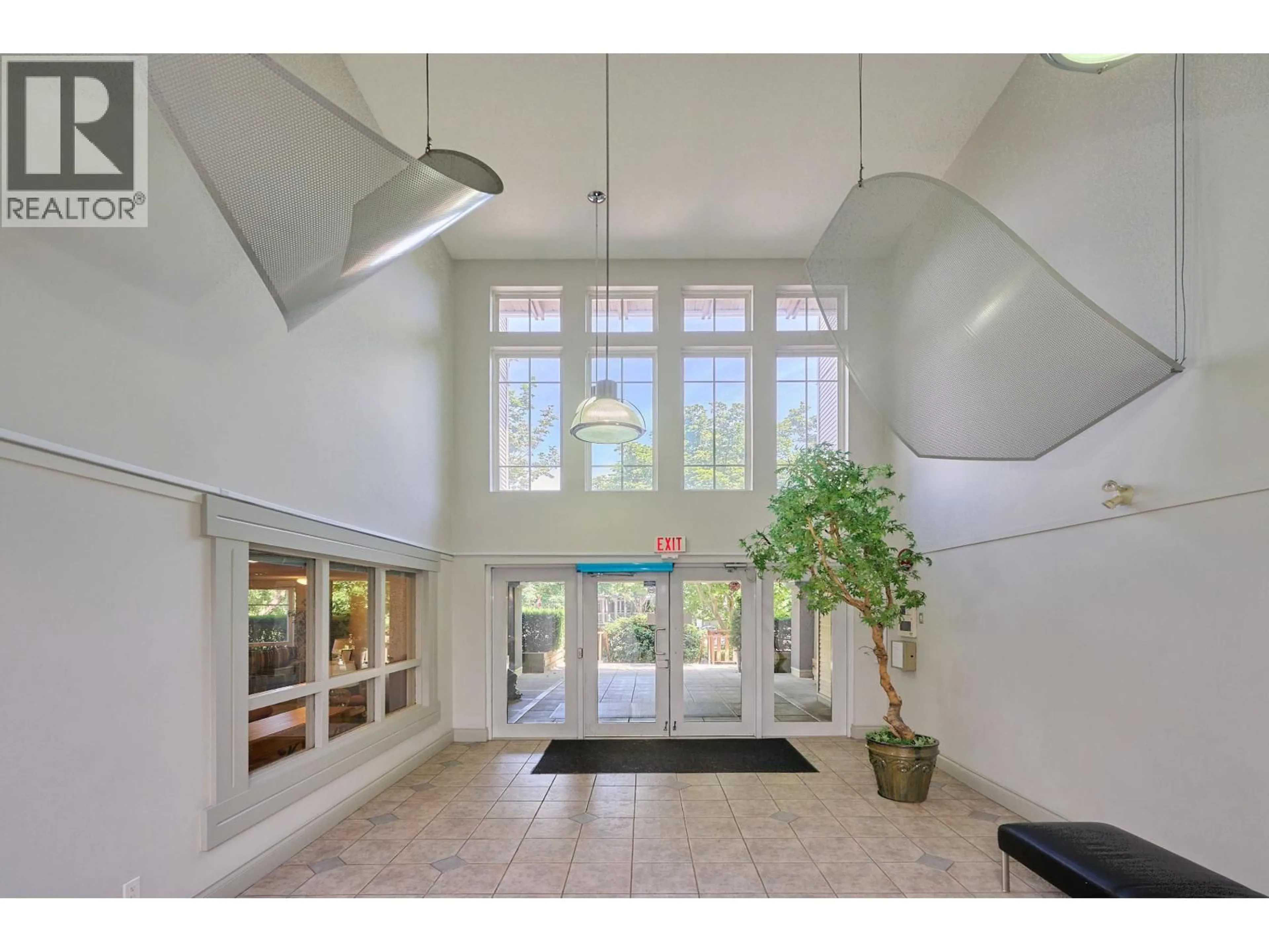 Indoor foyer for 104 - 5600 ANDREWS ROAD, Richmond British Columbia V7E6N1