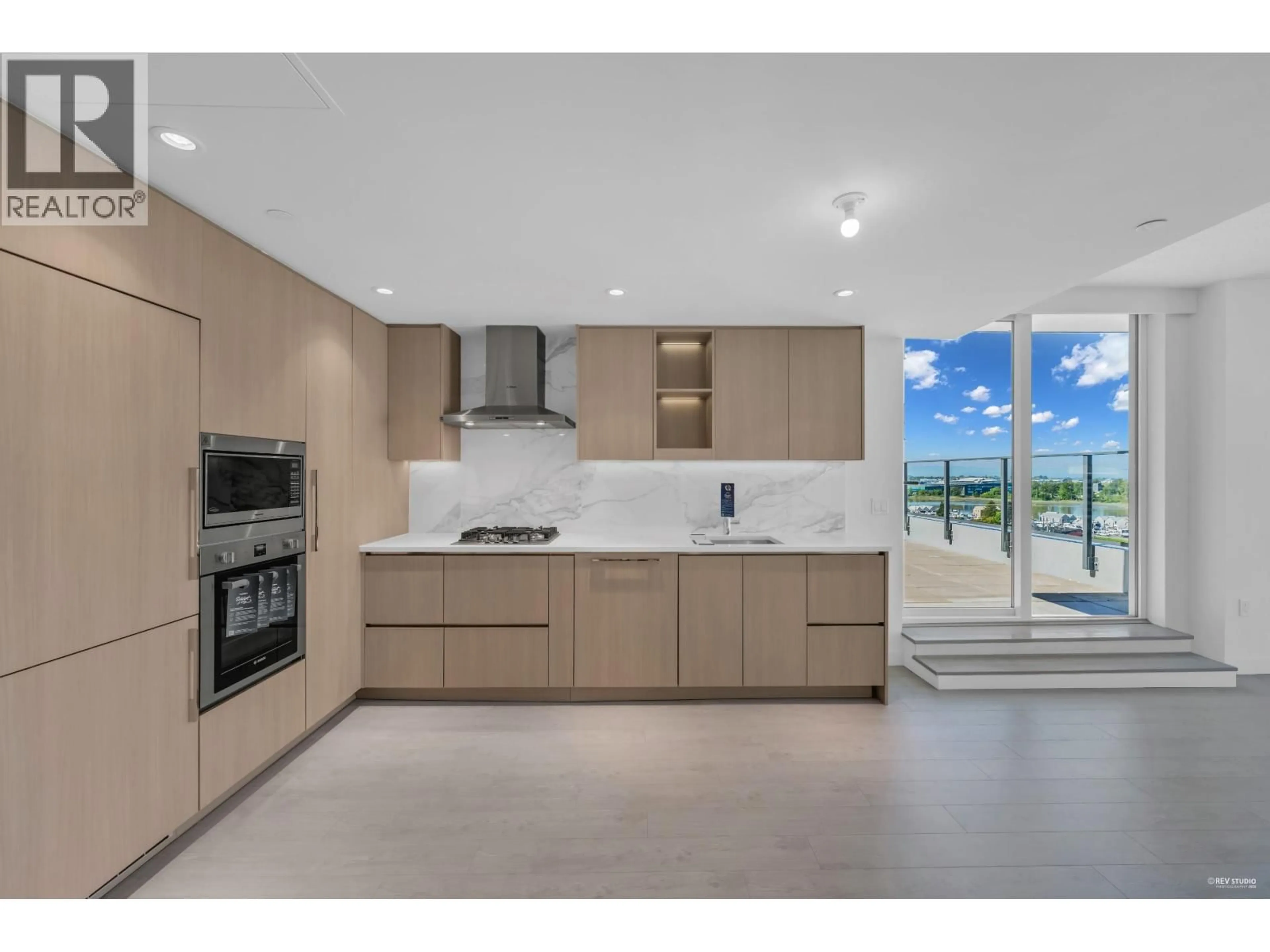 Open concept kitchen, ceramic/tile floor for 1231 - 3328 NO. 3 ROAD, Richmond British Columbia V6X0X1