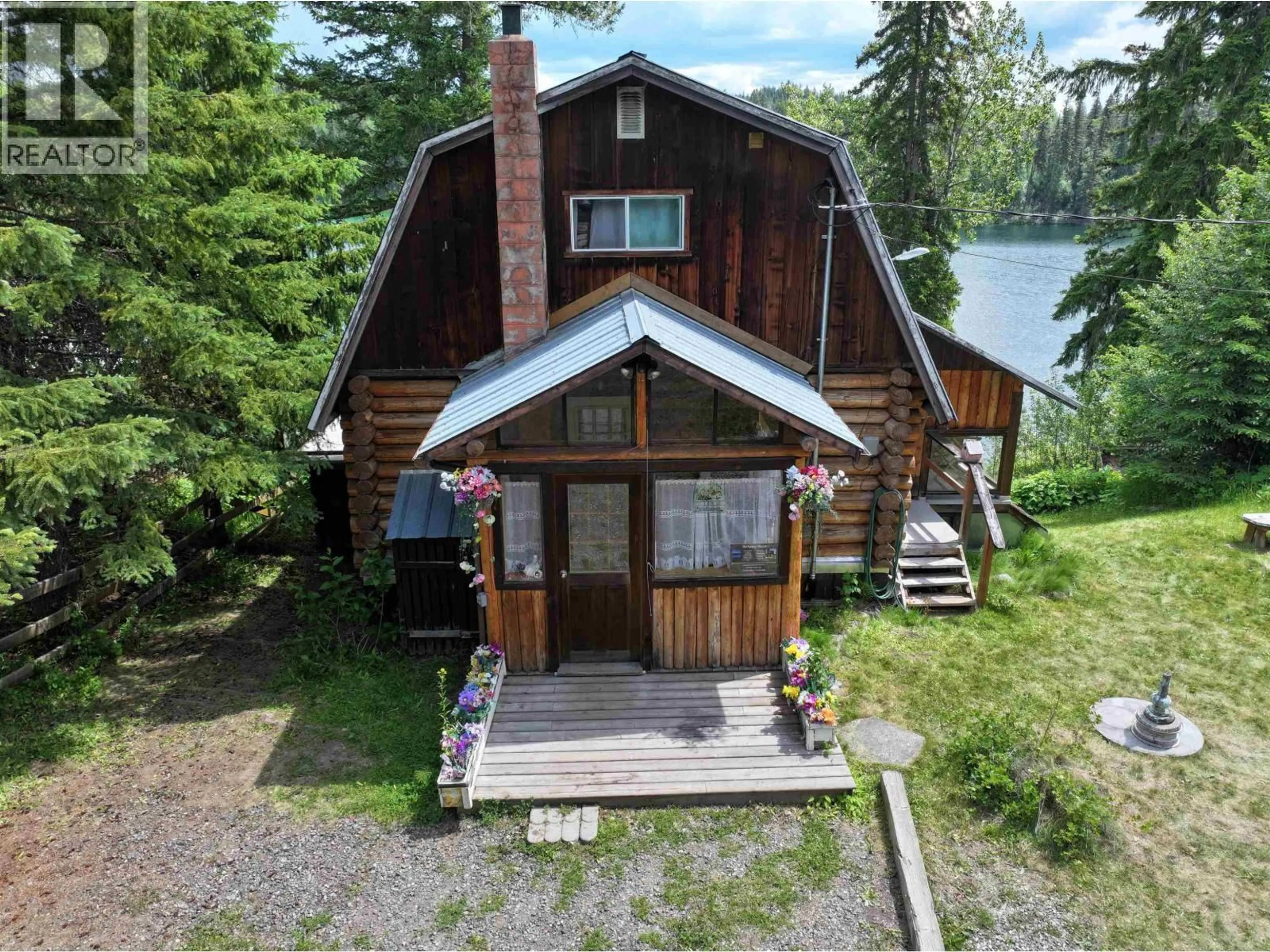 A pic from outside/outdoor area/front of a property/back of a property/a pic from drone, water/lake/river/ocean view for 5889 MAHOOD LAKE ROAD, Lone Butte British Columbia V0K1X3