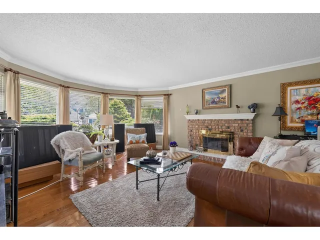 14151 16A AVENUE, Surrey 5