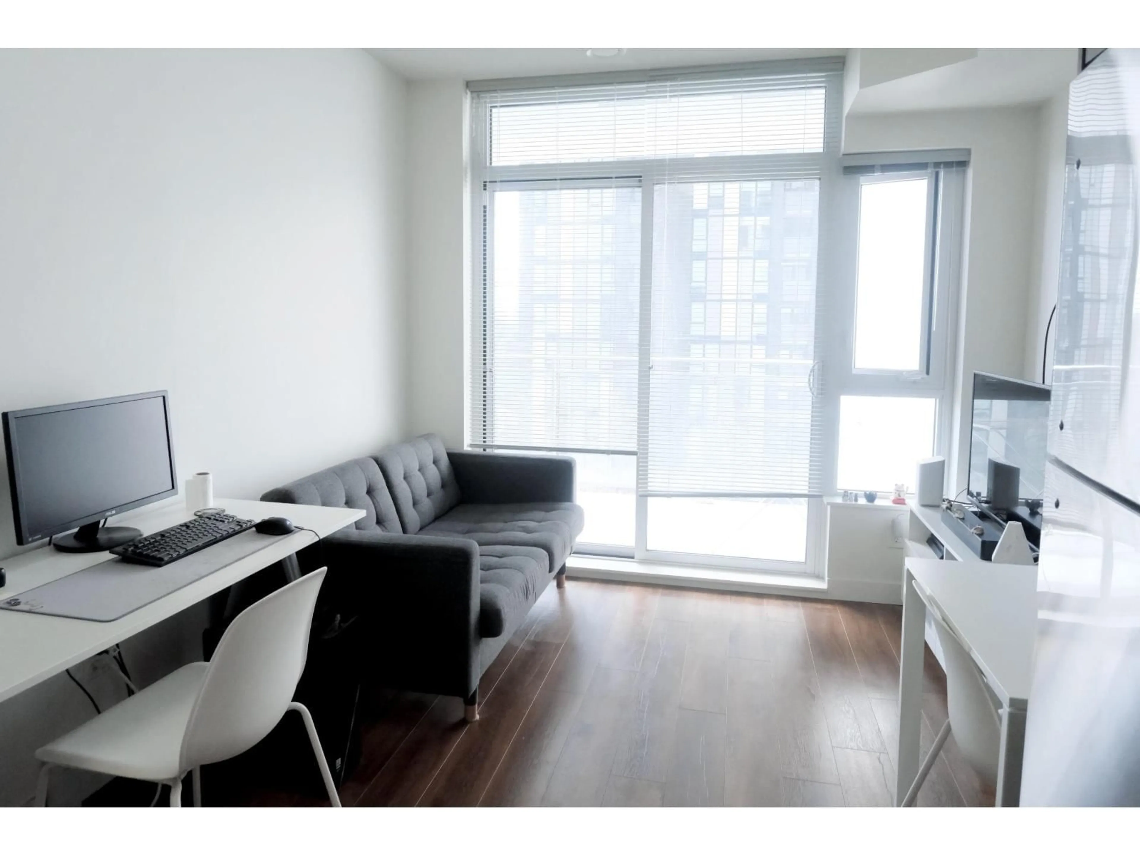 A pic of a room for 904 - 13308 CENTRAL AVENUE, Surrey British Columbia V3T0M4