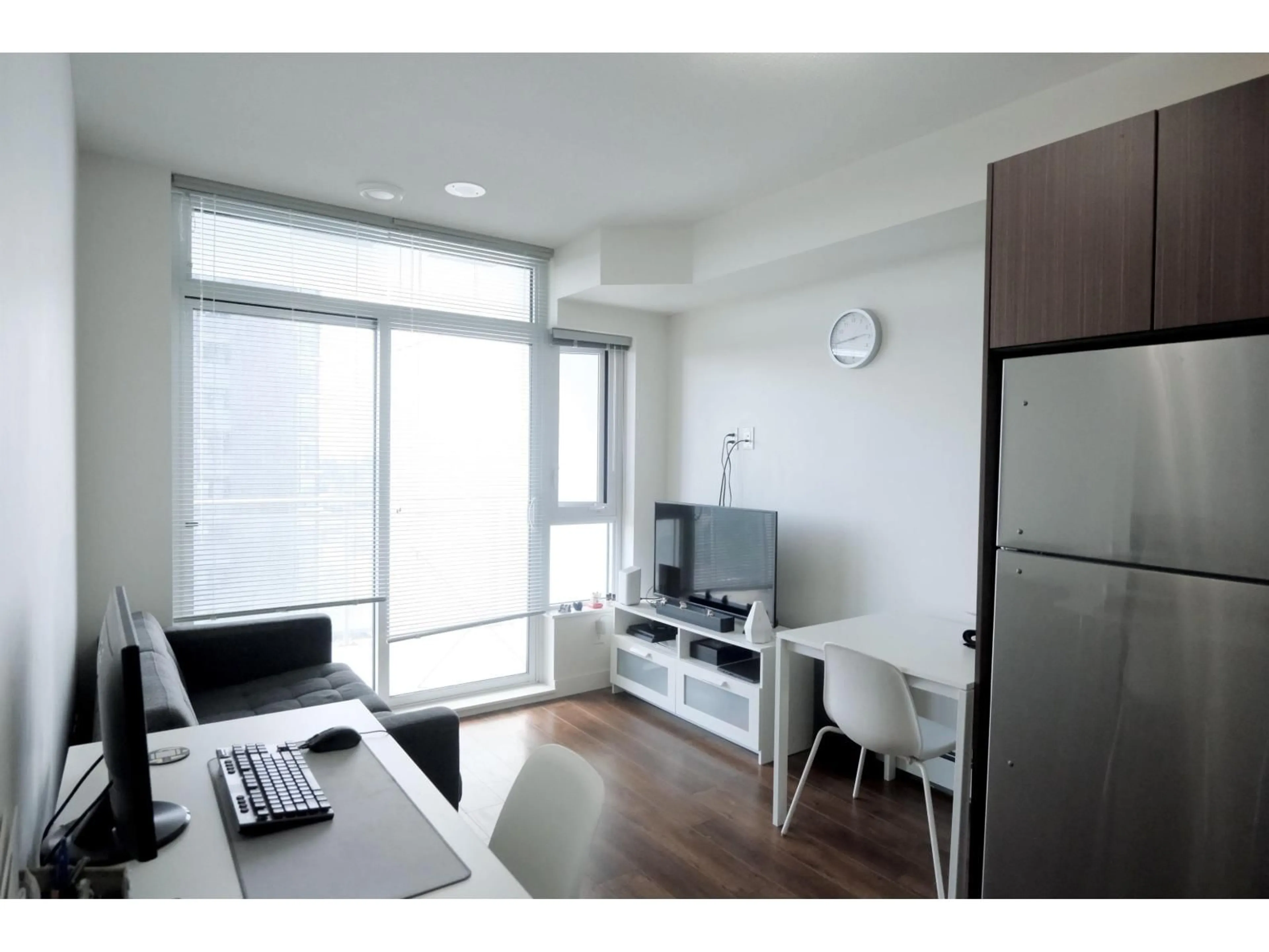 A pic of a room for 904 - 13308 CENTRAL AVENUE, Surrey British Columbia V3T0M4