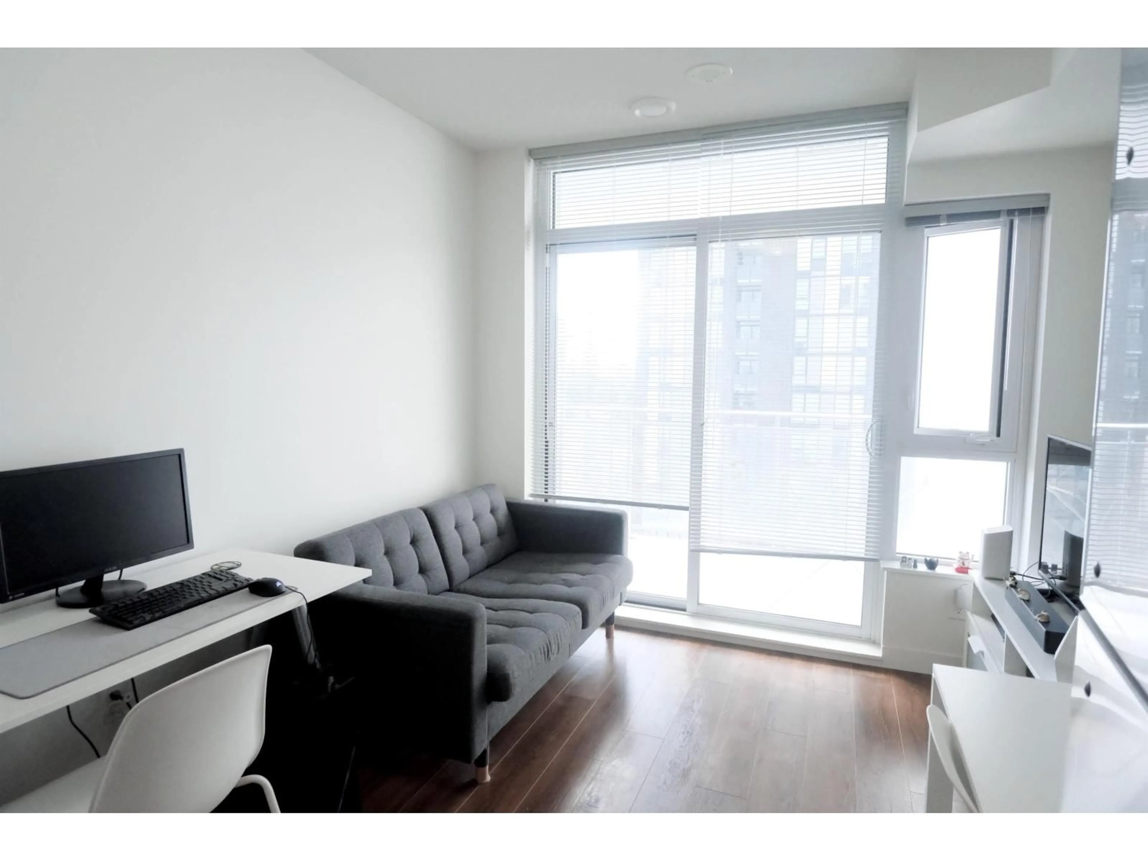A pic of a room for 904 - 13308 CENTRAL AVENUE, Surrey British Columbia V3T0M4