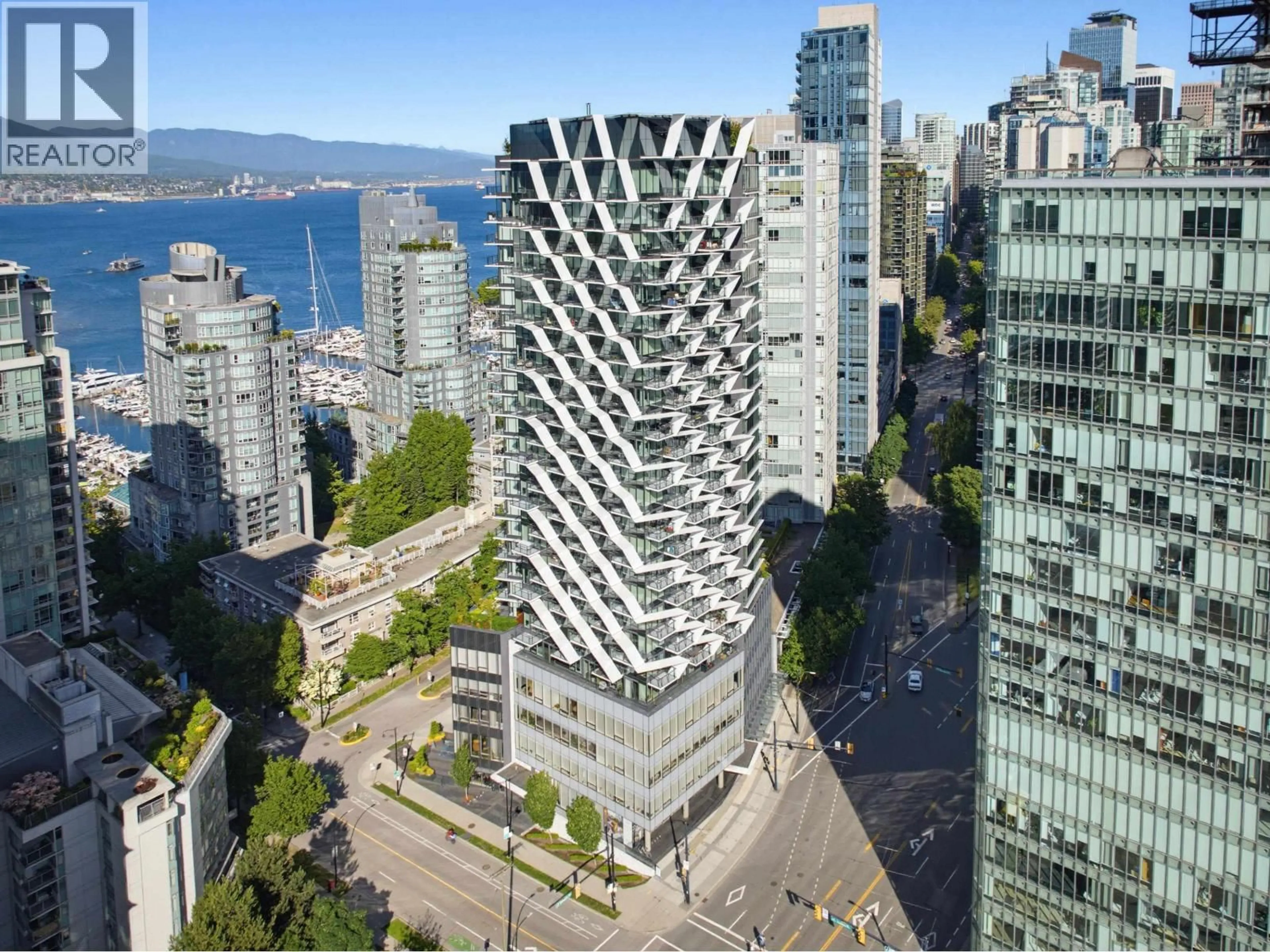 A pic from outside/outdoor area/front of a property/back of a property/a pic from drone, unknown for 2303 - 620 CARDERO STREET, Vancouver British Columbia V6G0C7