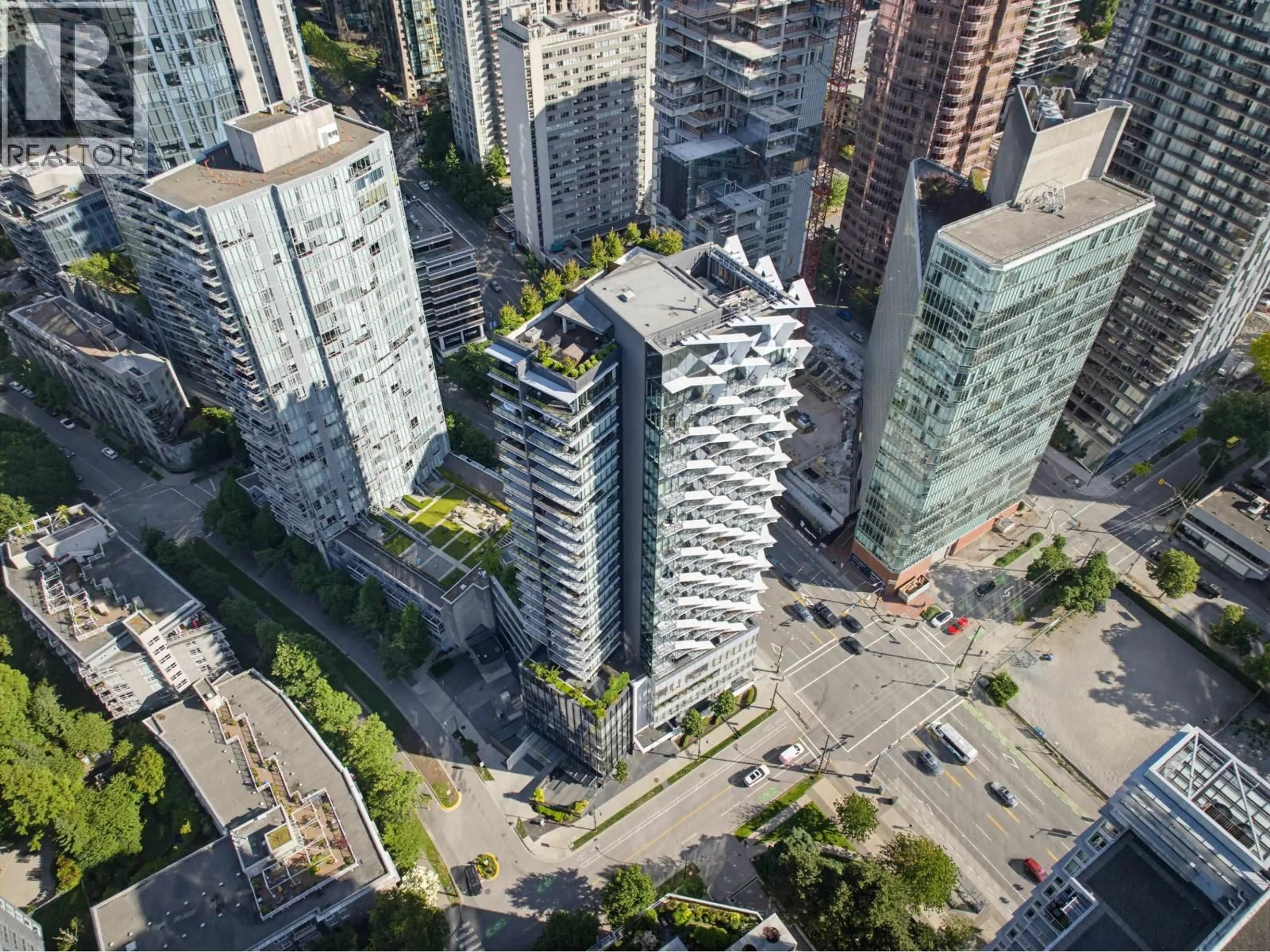 A pic from outside/outdoor area/front of a property/back of a property/a pic from drone, city buildings view from balcony for 2303 - 620 CARDERO STREET, Vancouver British Columbia V6G0C7