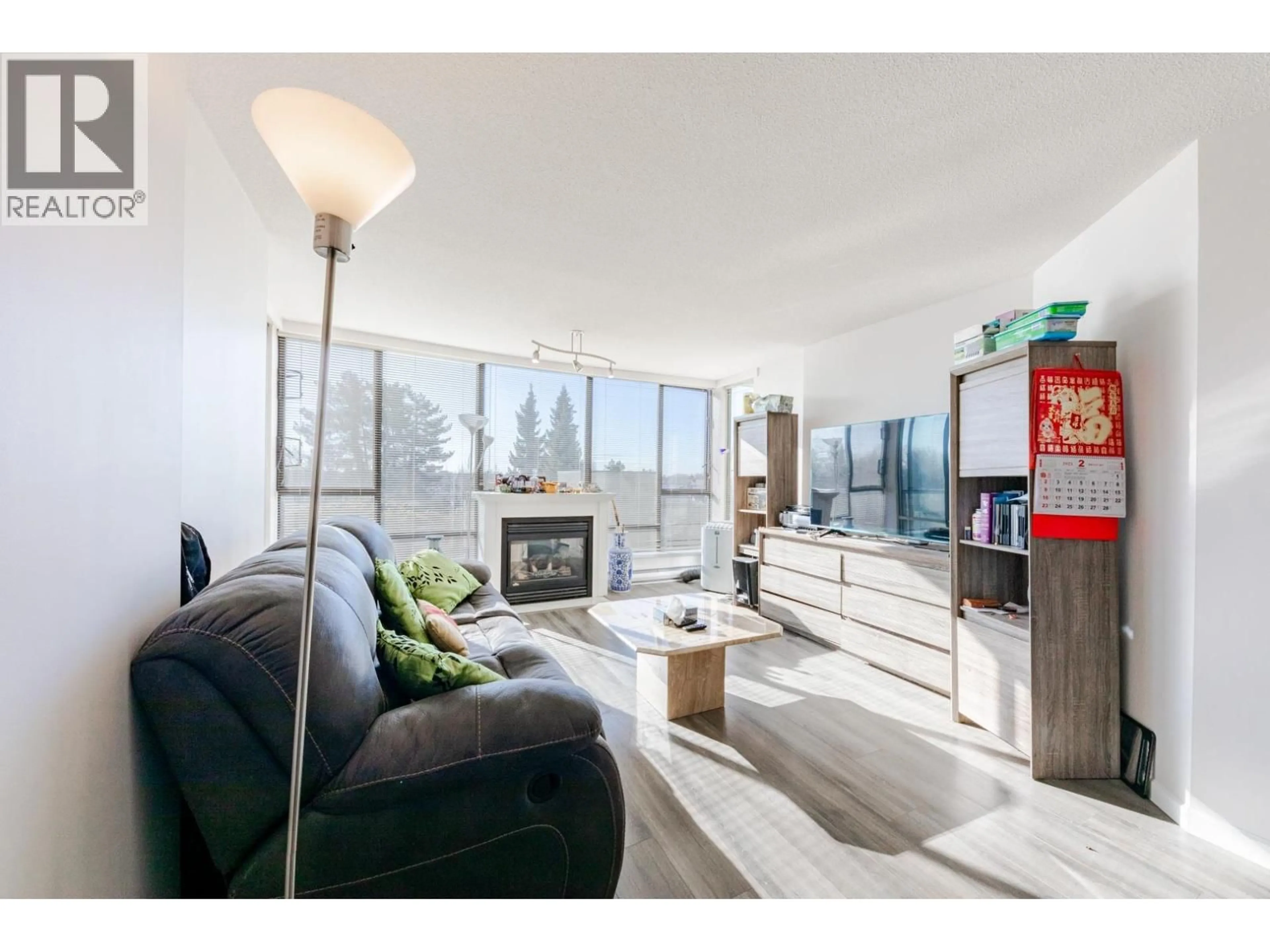Living room with furniture, unknown for 708 - 8180 GRANVILLE AVENUE, Richmond British Columbia V6Y4G1