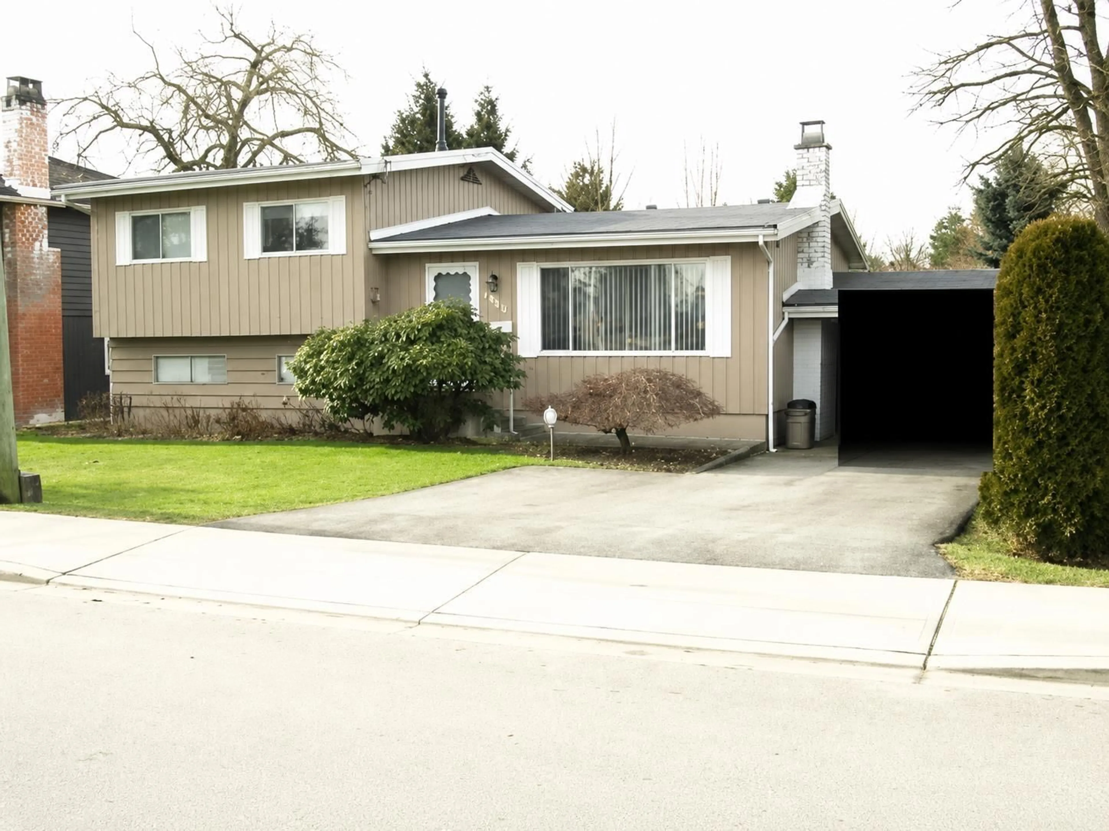 Home with vinyl exterior material, street for 5959 172 STREET, Surrey British Columbia V3S3Z4