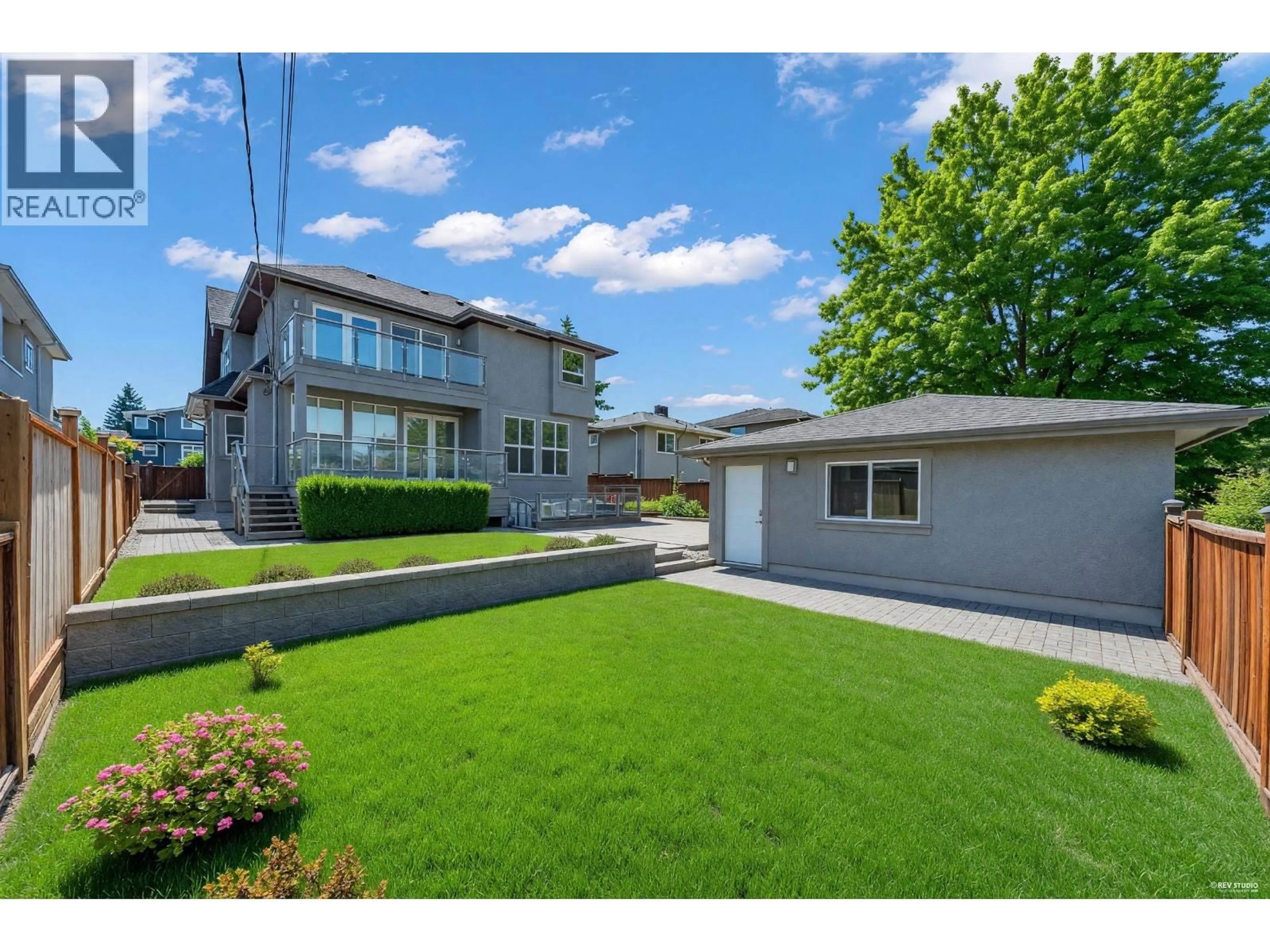 A pic from outside/outdoor area/front of a property/back of a property/a pic from drone, street for 6841 BURNS STREET, Burnaby British Columbia V5E1T5