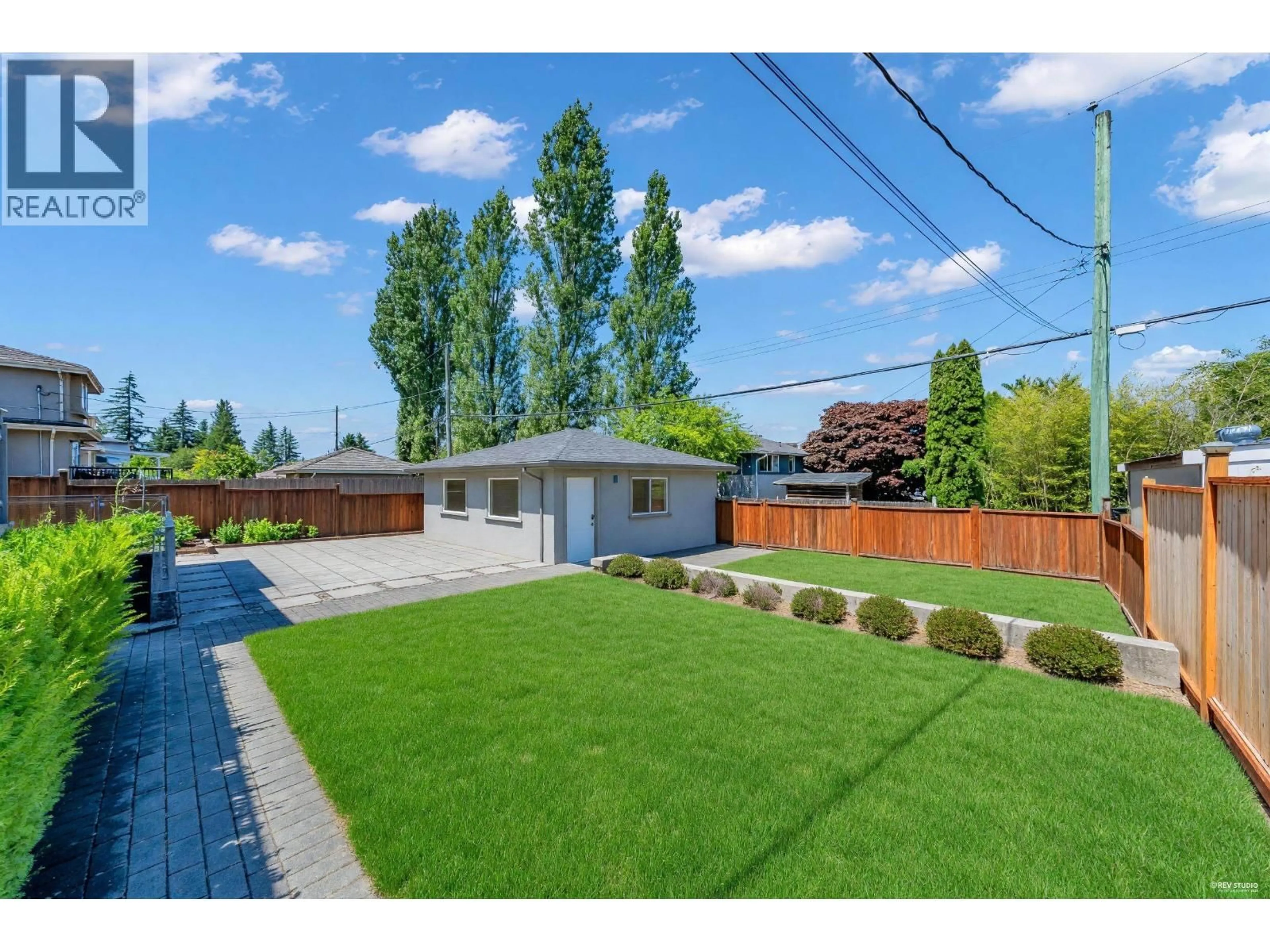 A pic from outside/outdoor area/front of a property/back of a property/a pic from drone, street for 6841 BURNS STREET, Burnaby British Columbia V5E1T5