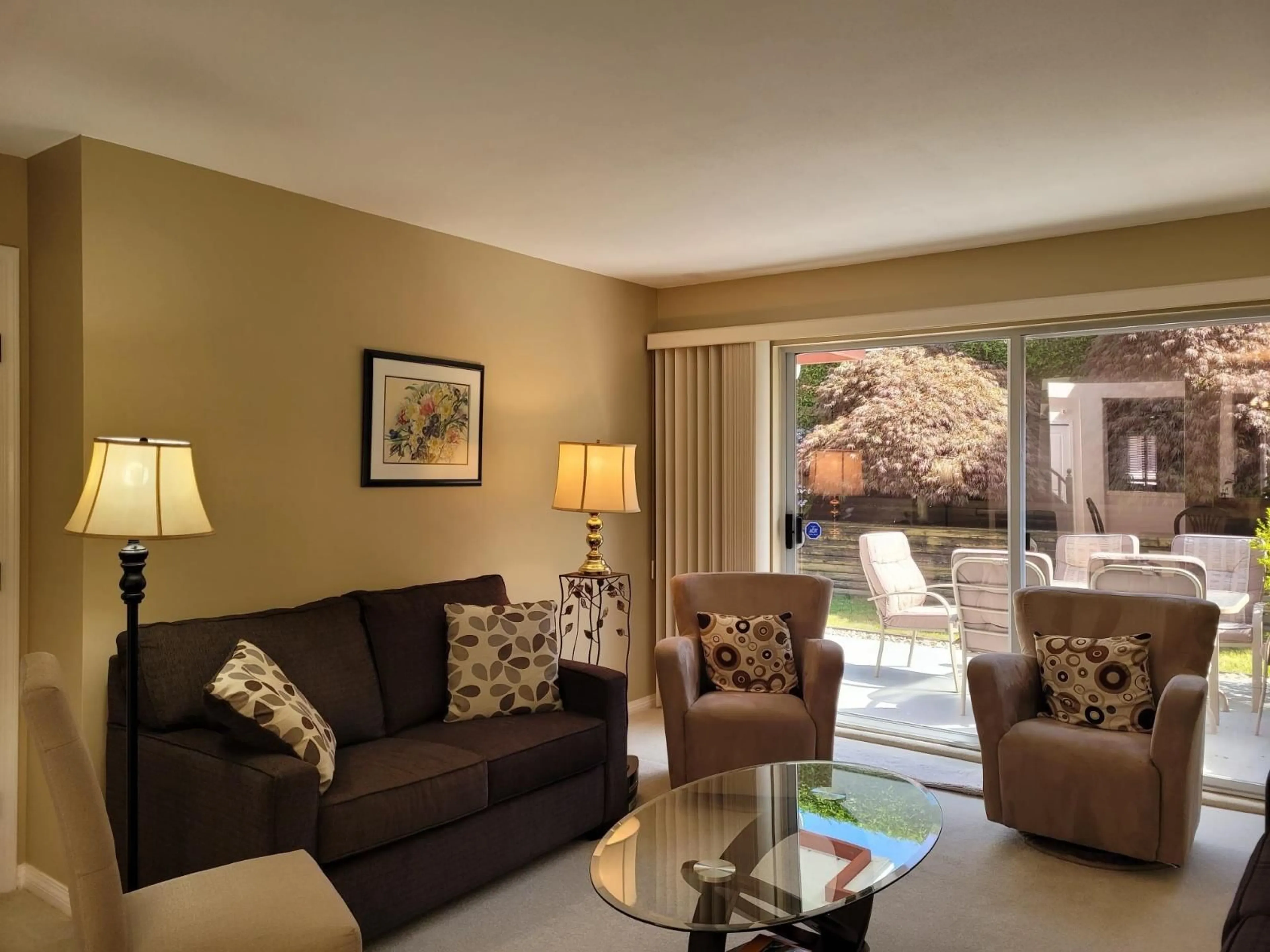 Living room with furniture, unknown for 38 - 31406 UPPER MACLURE ROAD, Abbotsford British Columbia V2T5L8