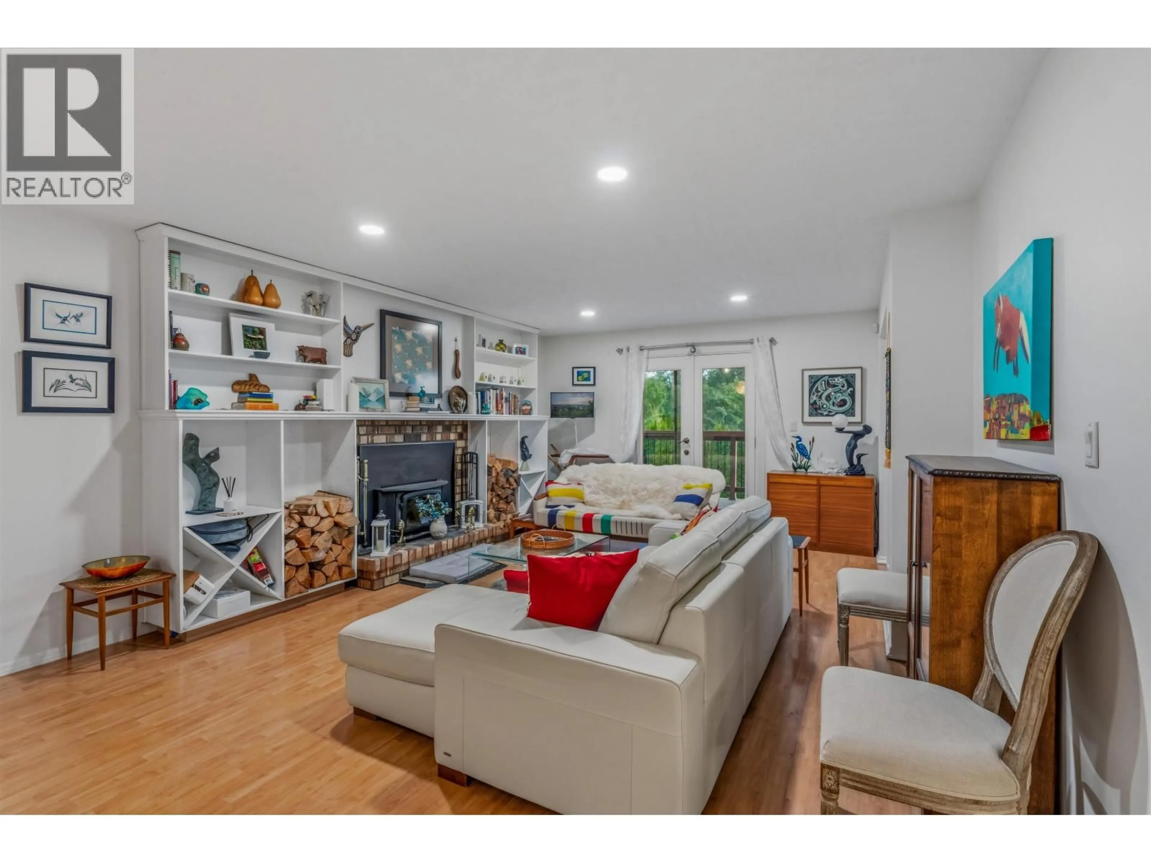 Living room with furniture, unknown for 2814 CALHOUN CRESCENT, Prince George British Columbia V2N5J7
