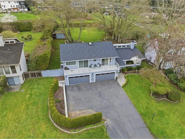 12891 SOUTHRIDGE DRIVE, Surrey 2