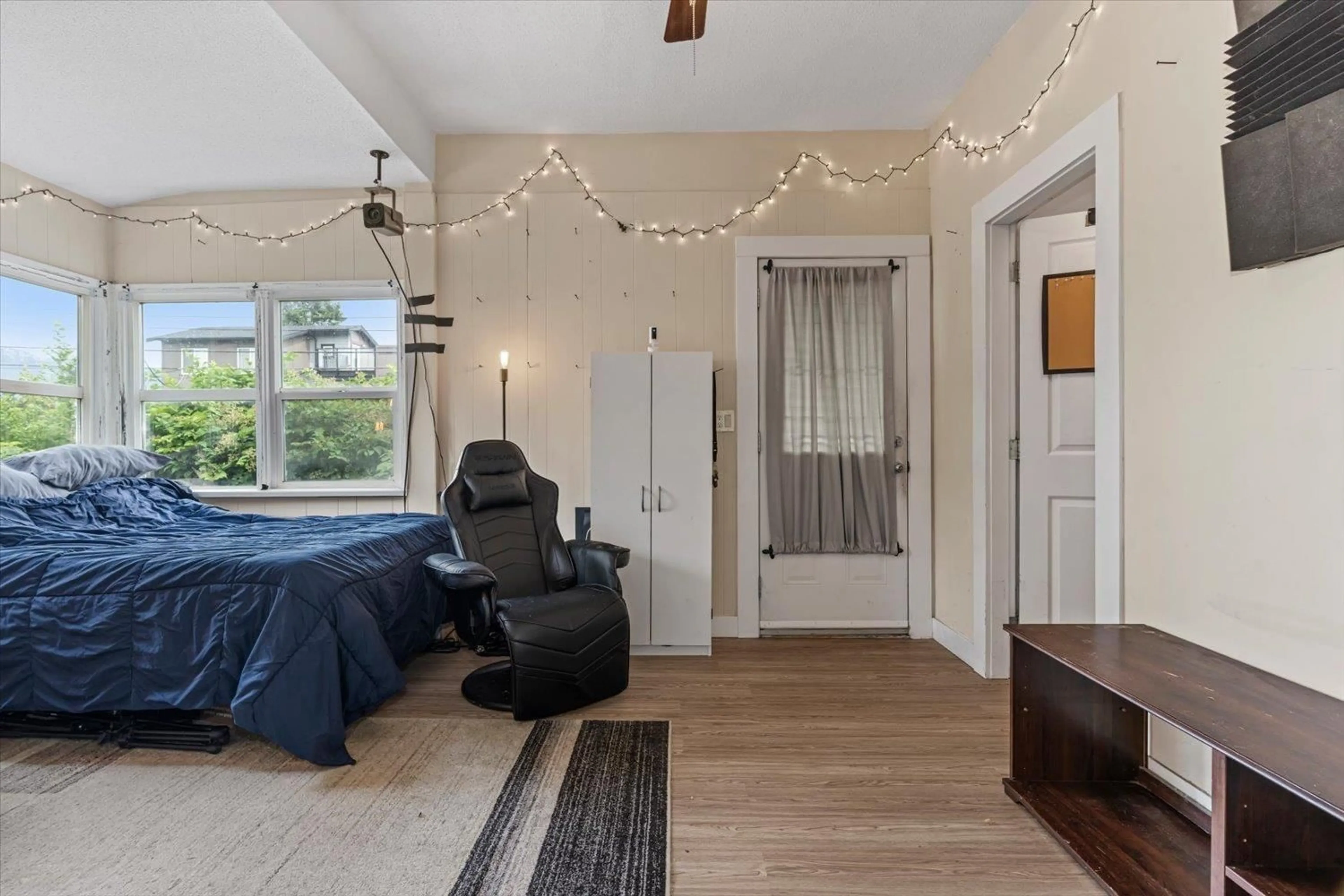 A pic of a room for 46028 KING AVENUE, Chilliwack British Columbia V2P3B4