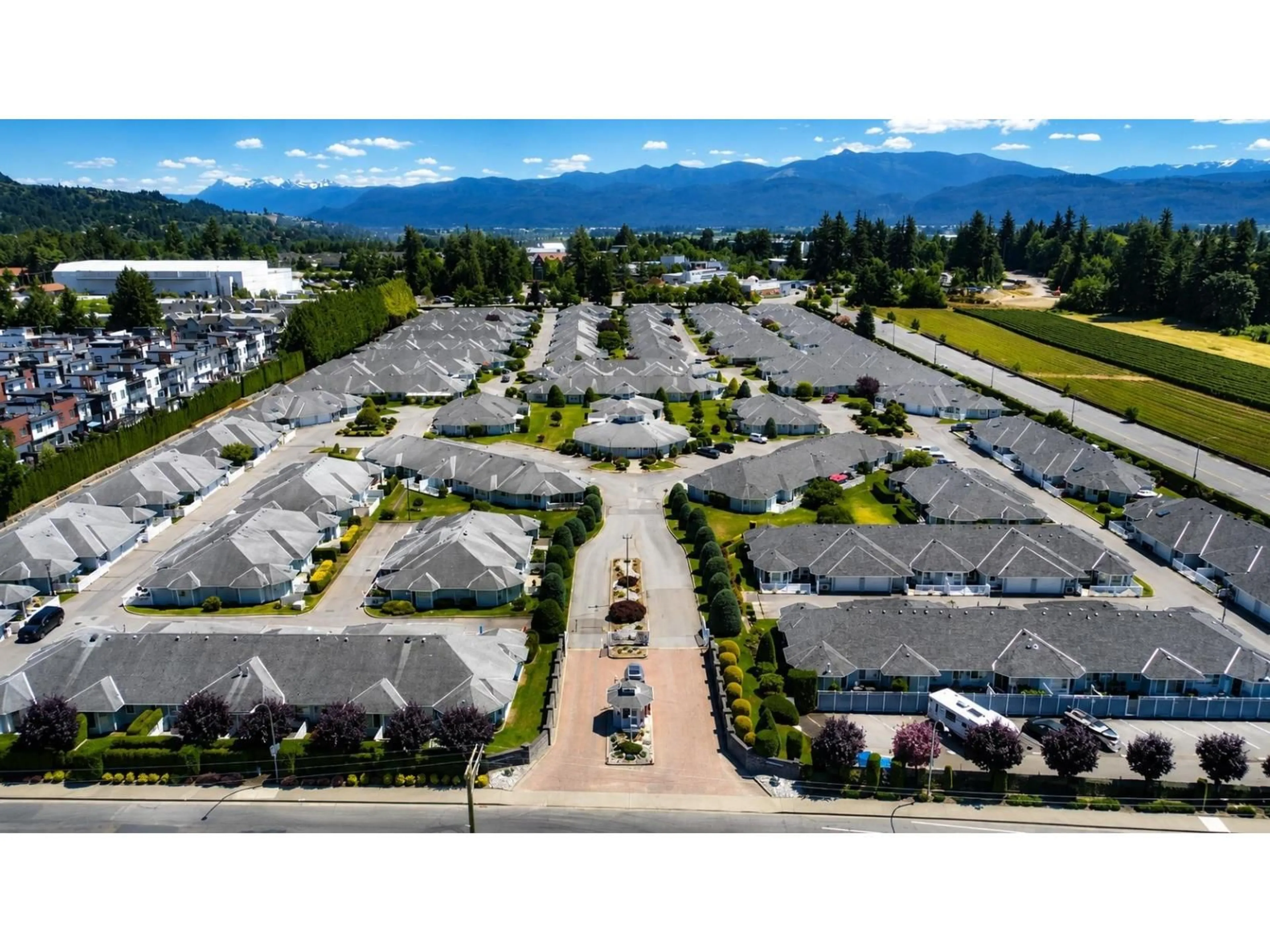 A pic from outside/outdoor area/front of a property/back of a property/a pic from drone, mountain view for 89 - 1450 MCCALLUM ROAD, Abbotsford British Columbia V2S8A3