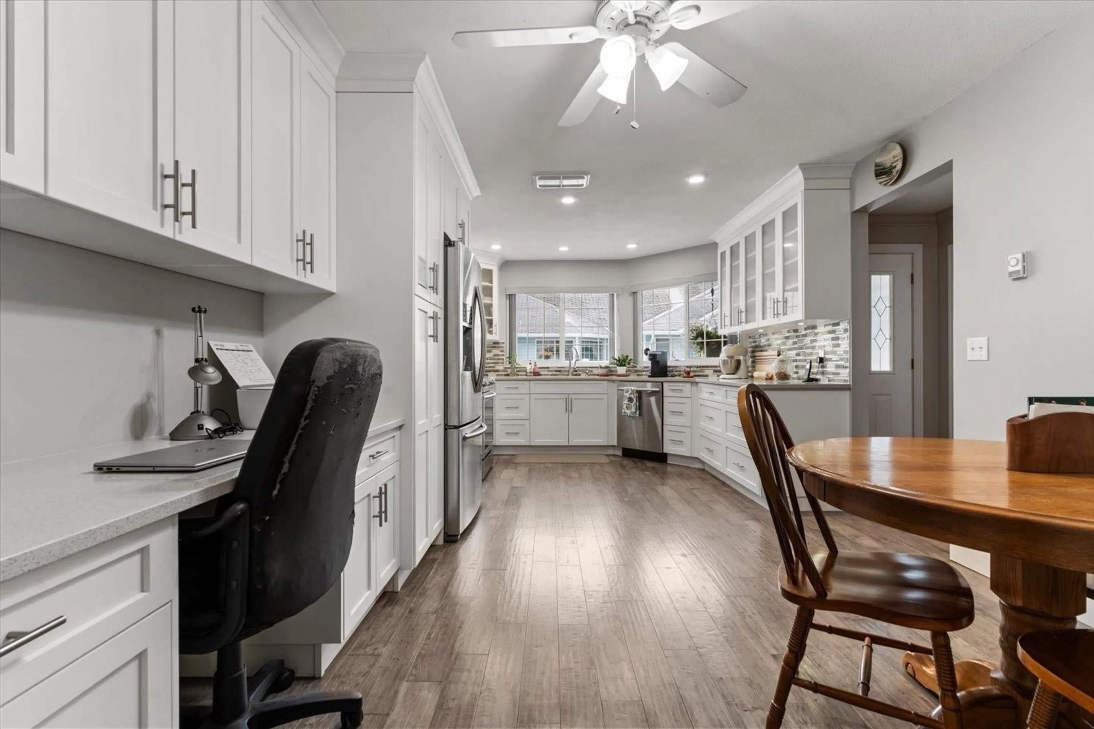 Open concept kitchen, ceramic/tile floor for 89 - 1450 MCCALLUM ROAD, Abbotsford British Columbia V2S8A3