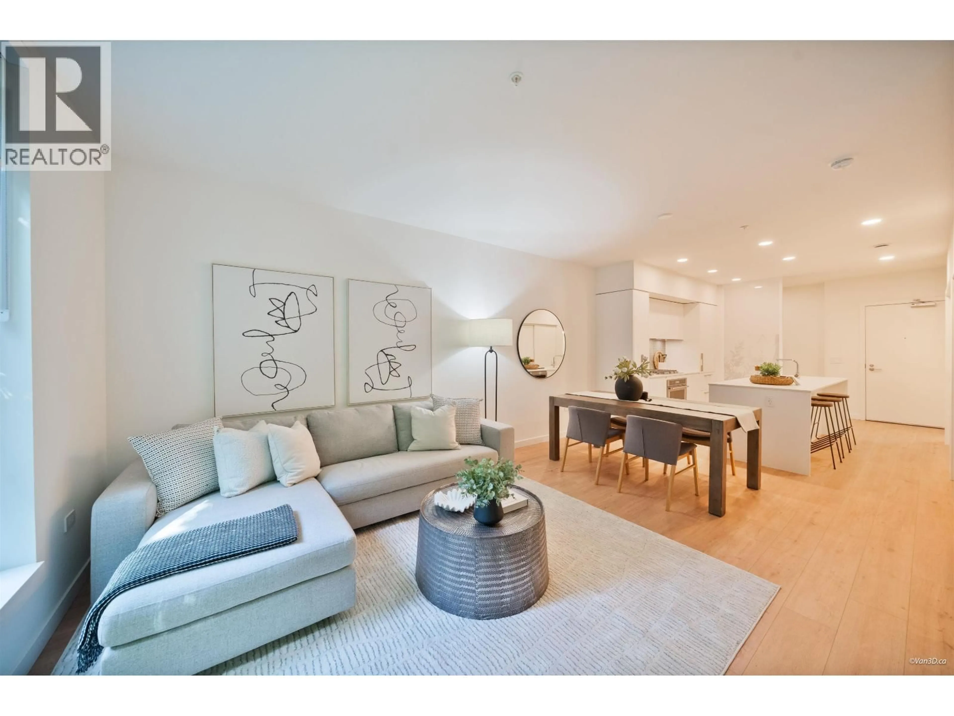 Living room with furniture, unknown for 418 - 1500 SCOTT CRESCENT, Squamish British Columbia V0N3G0