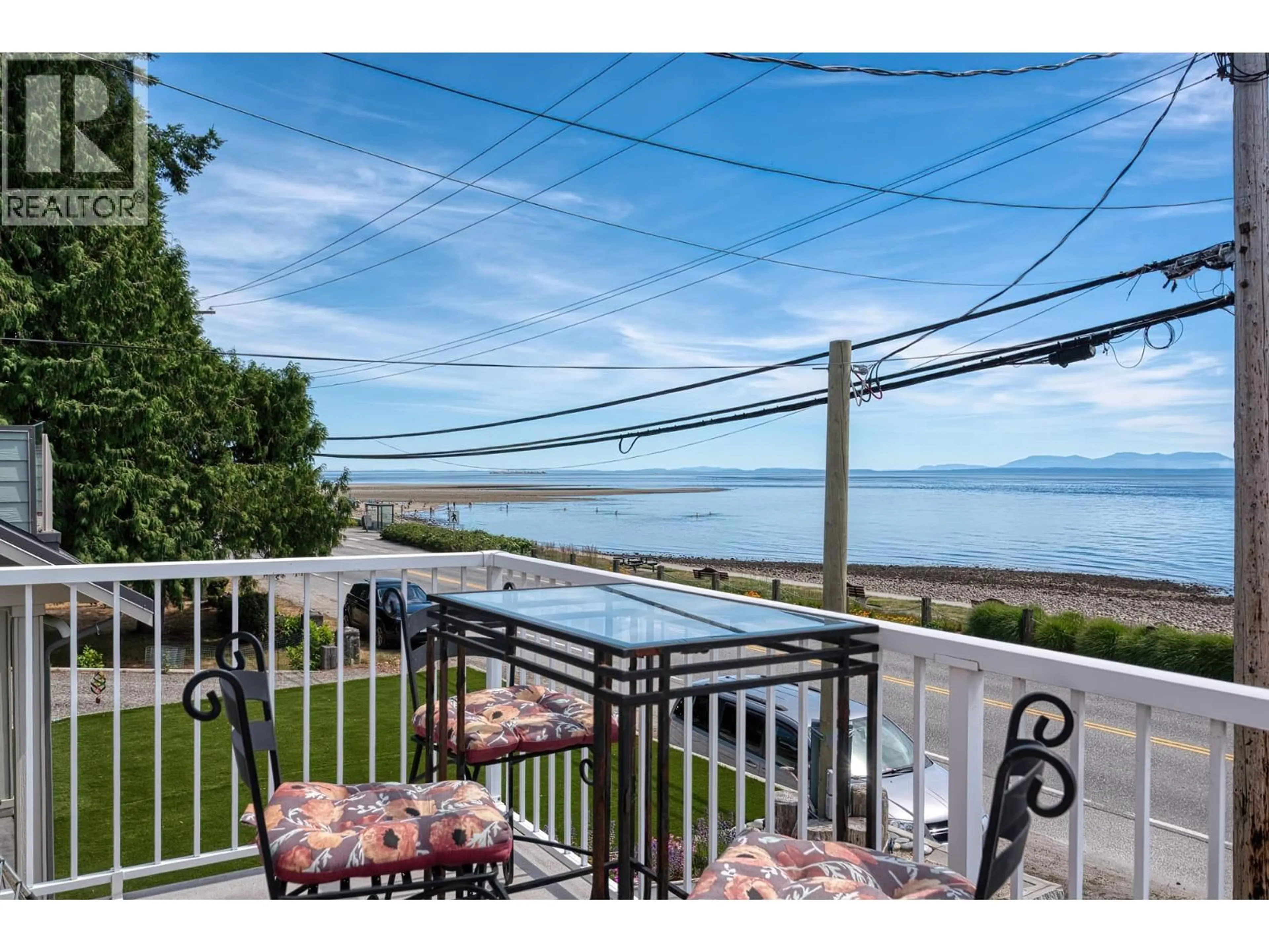 Patio, water/lake/river/ocean view for 4664 SUNSHINE COAST HIGHWAY, Sechelt British Columbia V7Z0E5