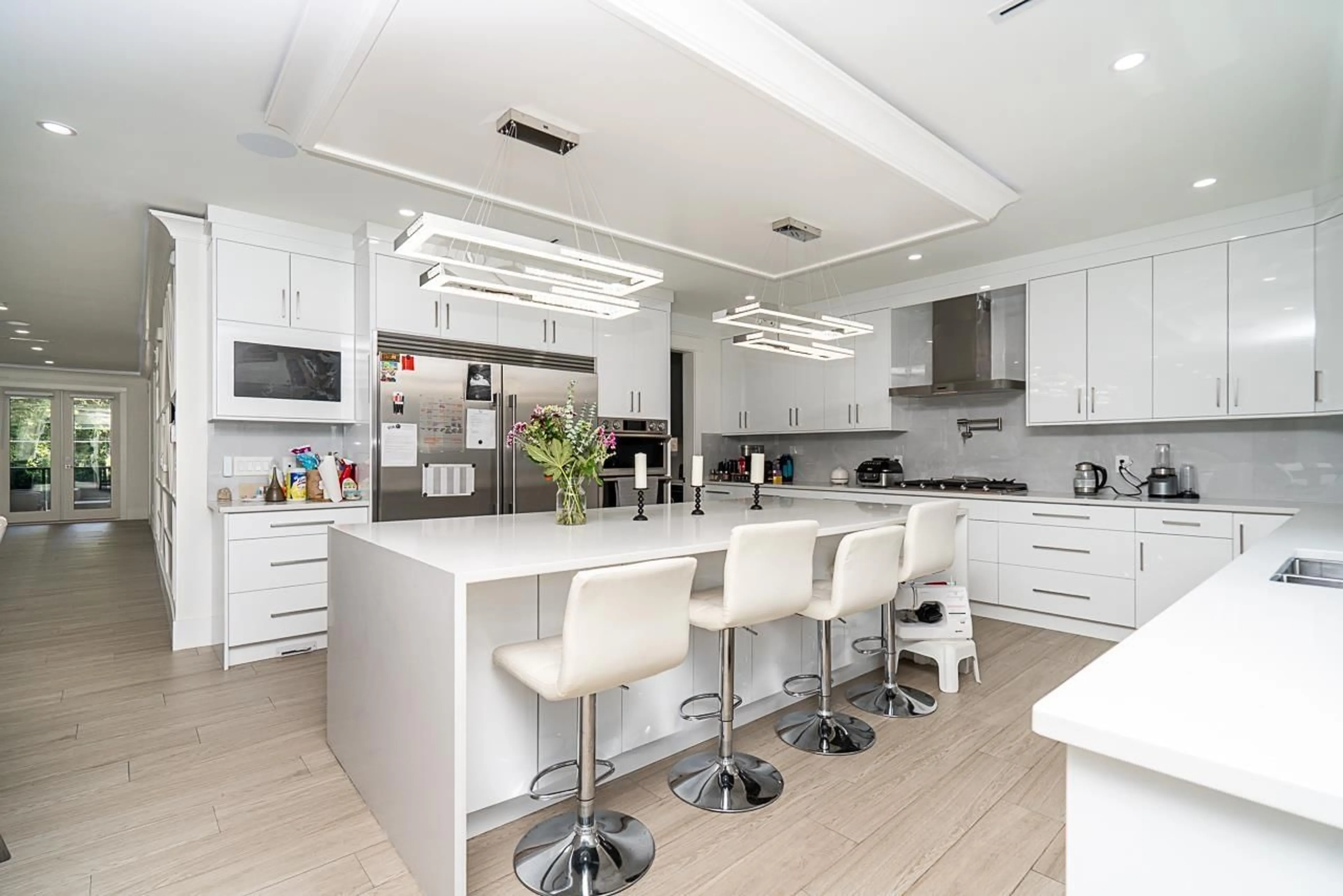 Contemporary kitchen, unknown for 20754 48 AVENUE, Langley British Columbia V3A3L8