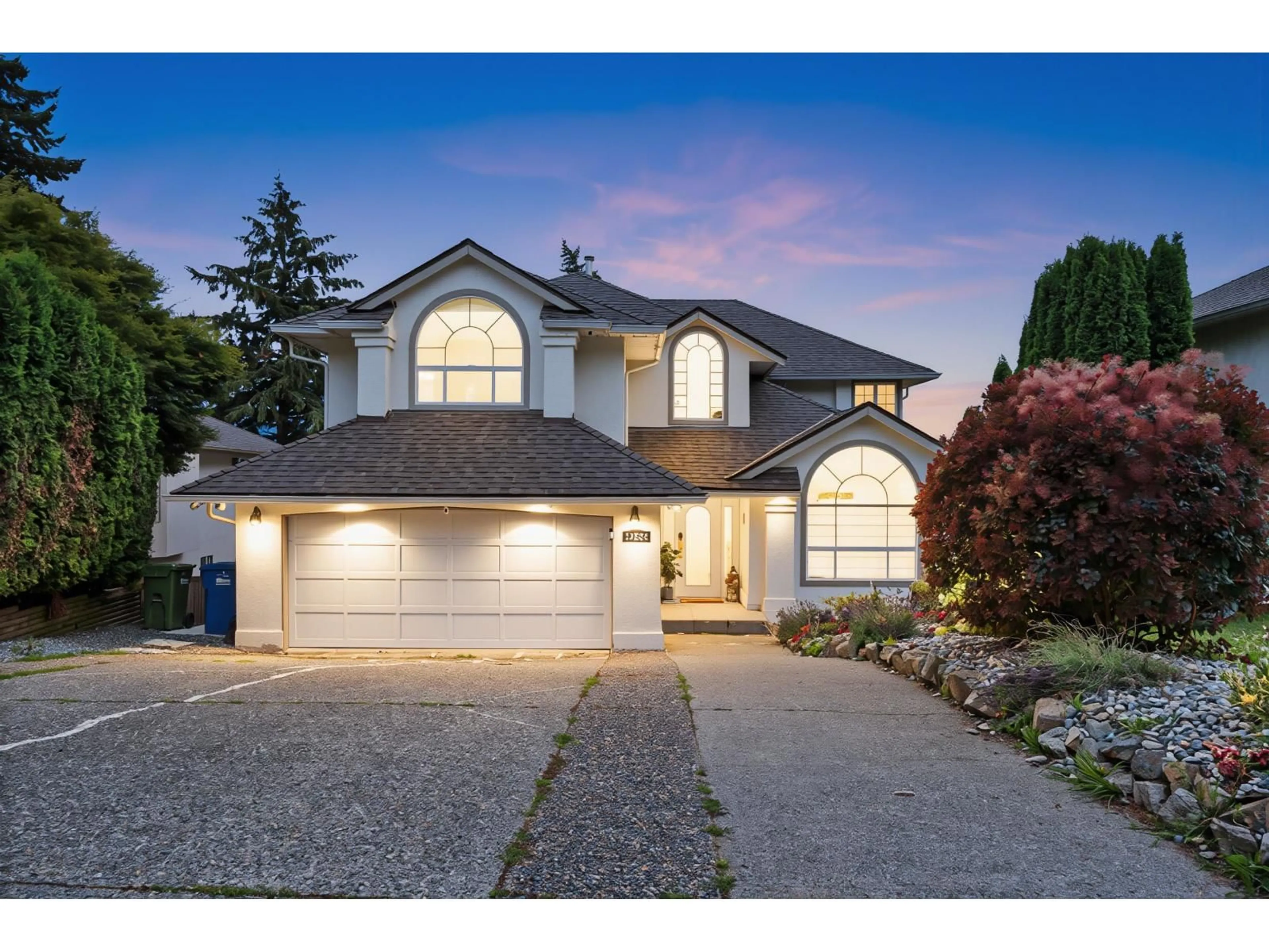 Home with vinyl exterior material, street for 35682 TIMBERLANE DRIVE, Abbotsford British Columbia V3G1L6
