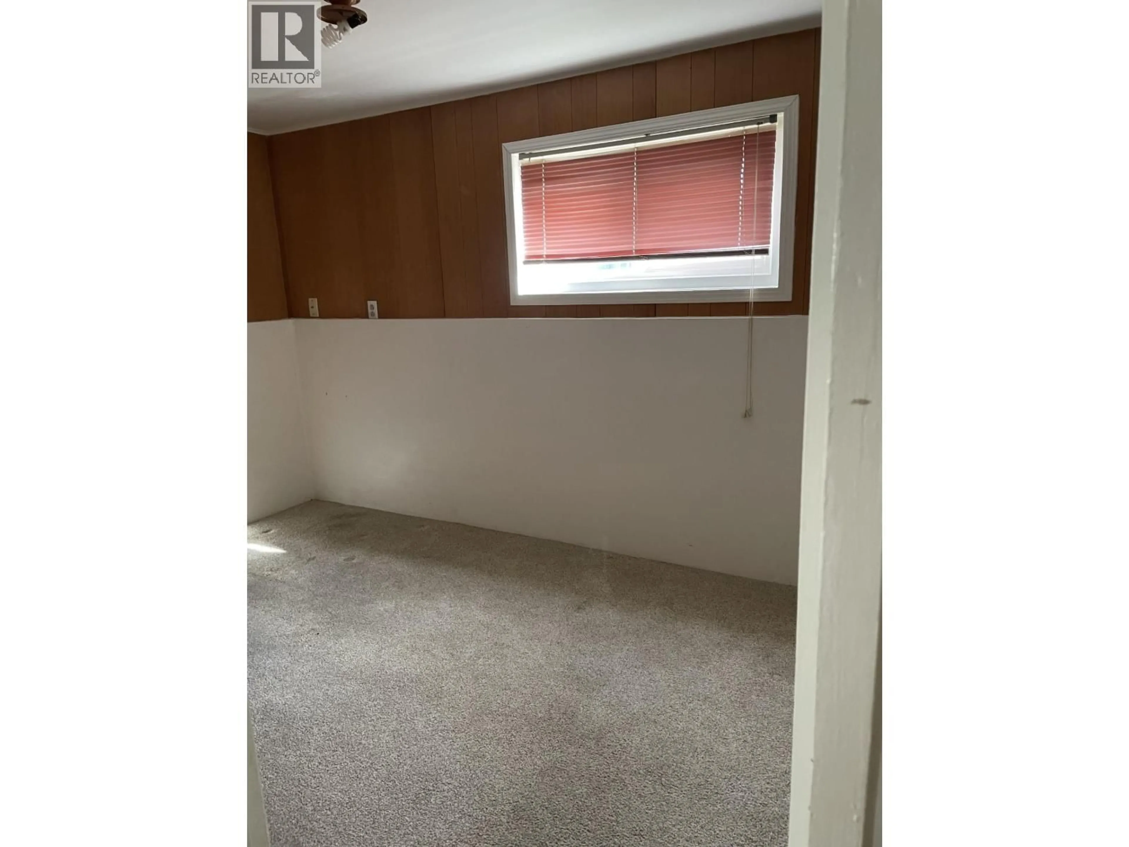 A pic of a room for 990 GILLETT STREET, Prince George British Columbia V2M2T9
