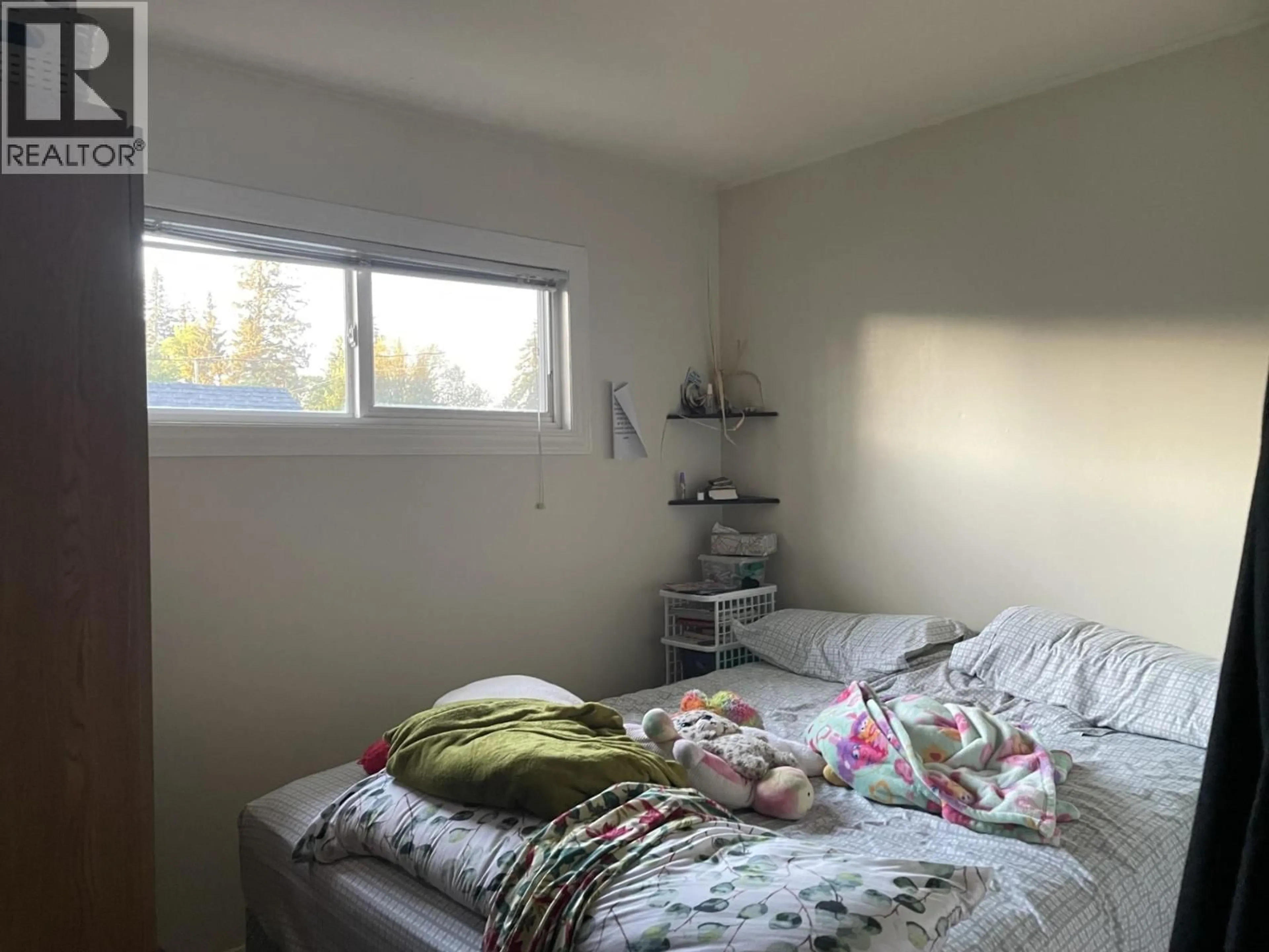 A pic of a room for 990 GILLETT STREET, Prince George British Columbia V2M2T9