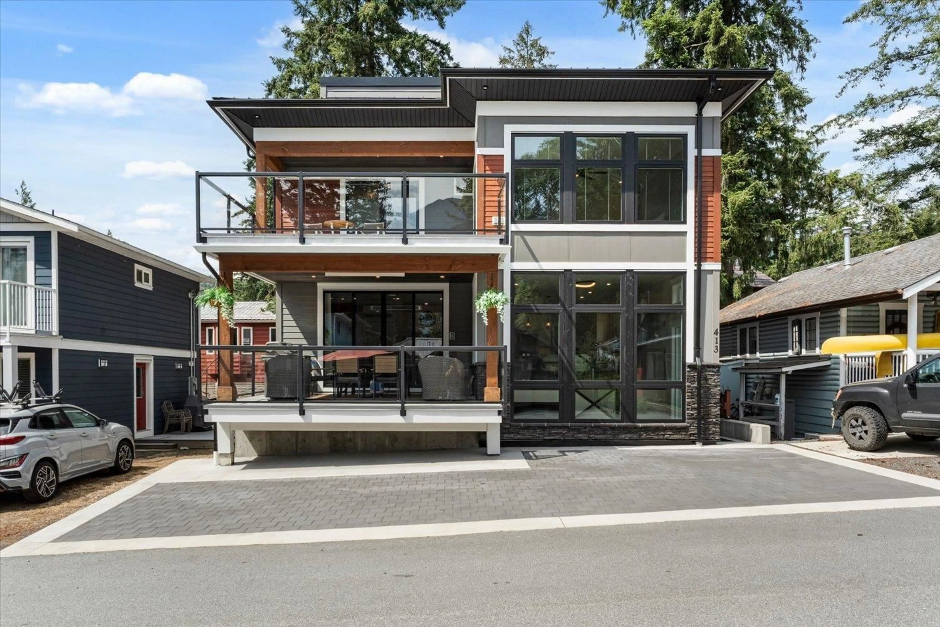 Unknown for 413 MAPLE STREET, Cultus Lake British Columbia V2R4Z3