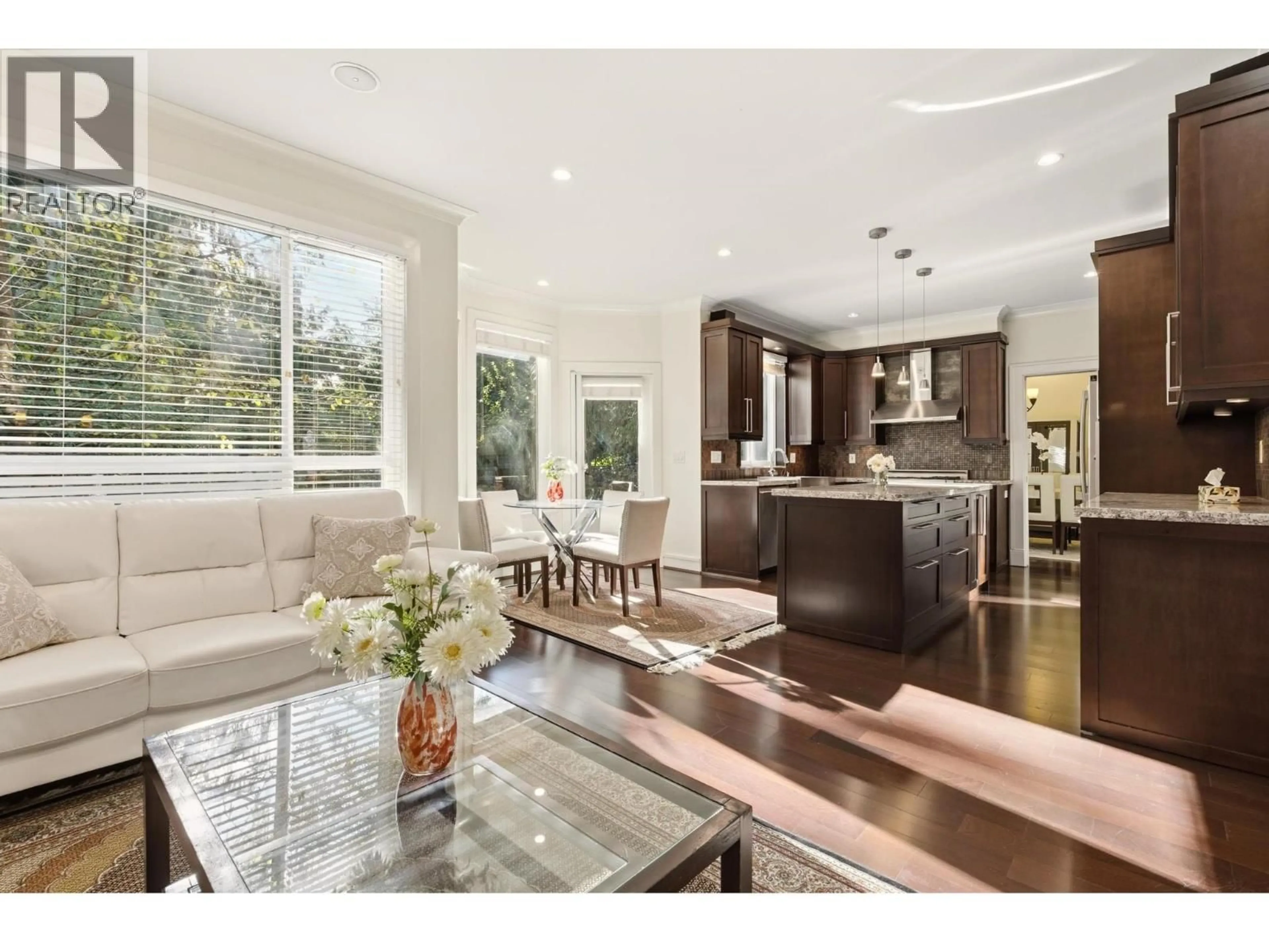 Open concept kitchen, unknown for 1017 CANYON BOULEVARD, North Vancouver British Columbia V7R2K3