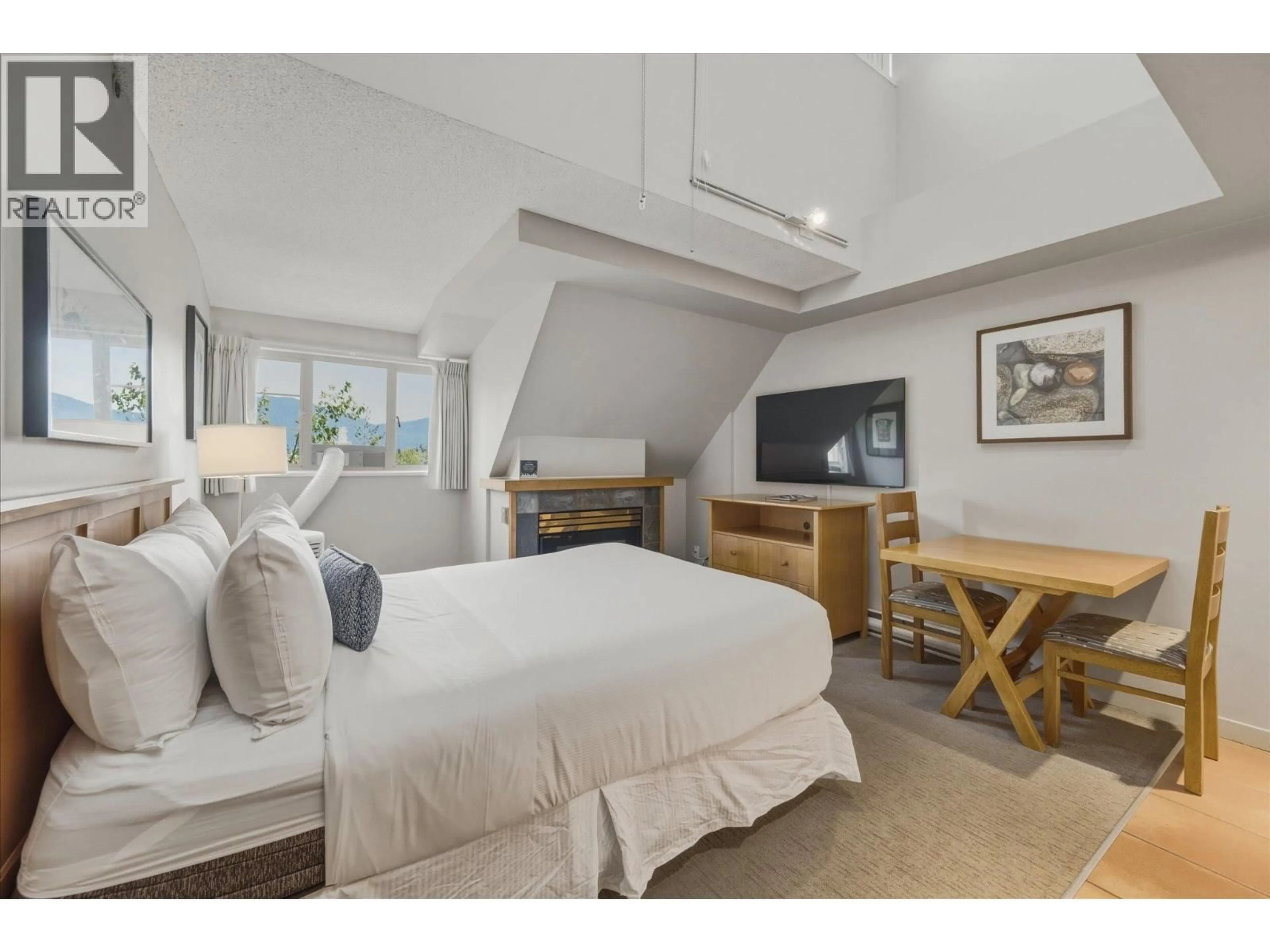 A pic of a room for 616 - 4295 BLACKCOMB WAY, Whistler British Columbia V8E0X2