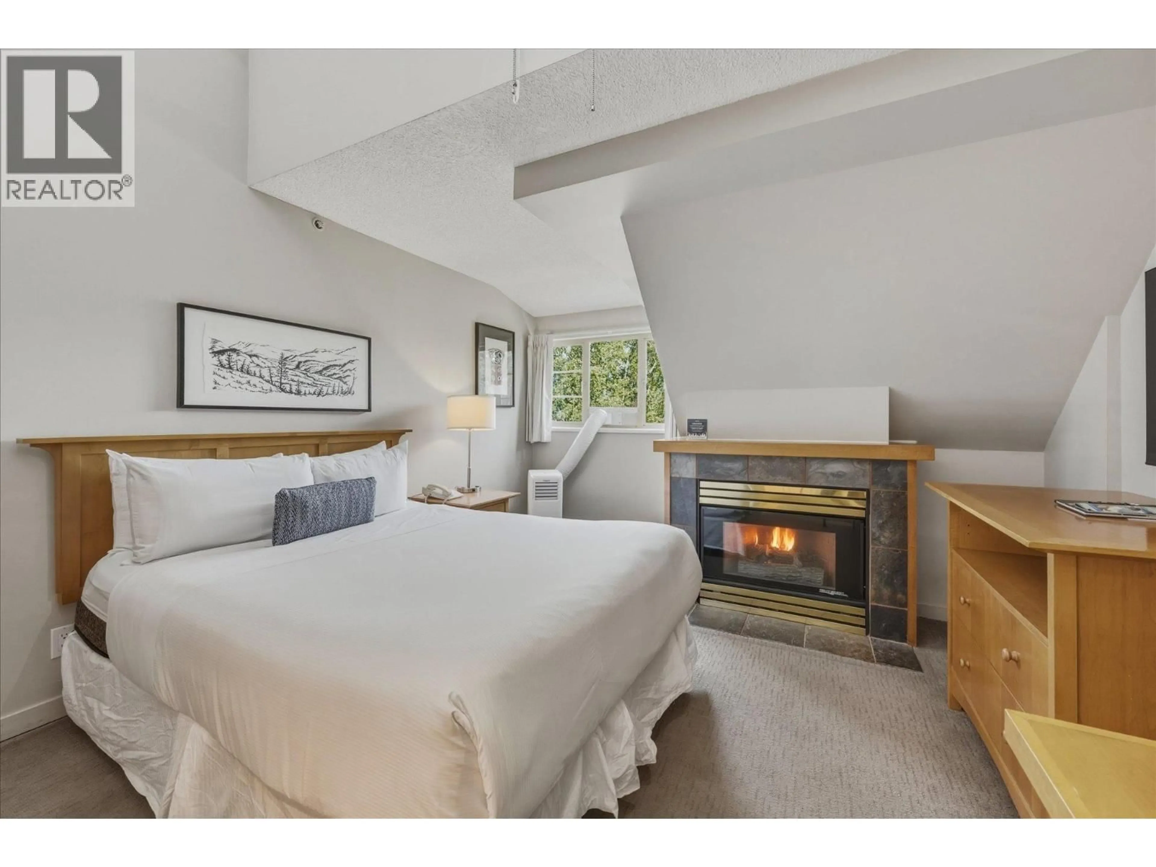 A pic of a room for 616 - 4295 BLACKCOMB WAY, Whistler British Columbia V8E0X2