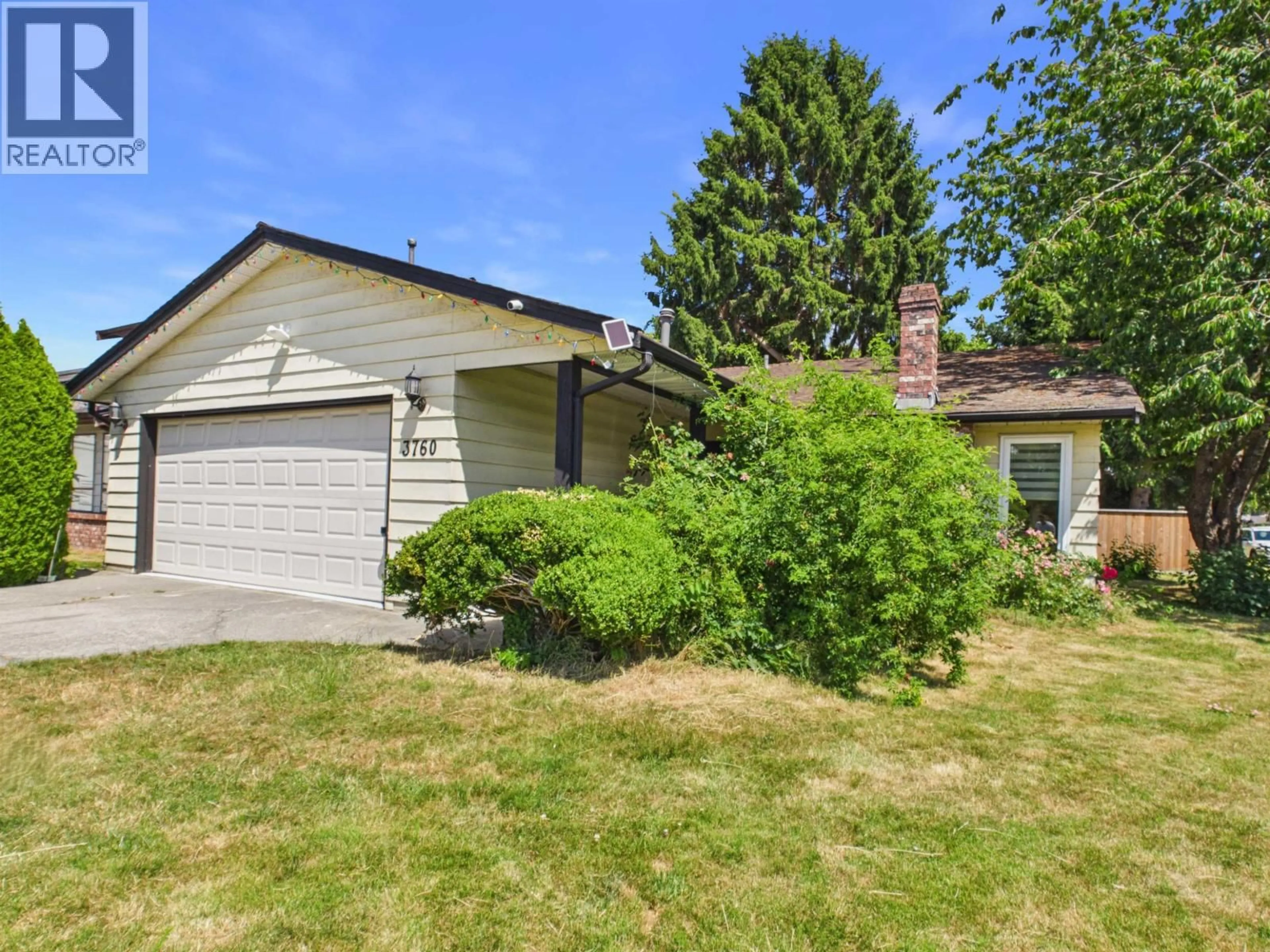 Home with vinyl exterior material, street for 3760 BAMFIELD DRIVE, Richmond British Columbia V6X3B5