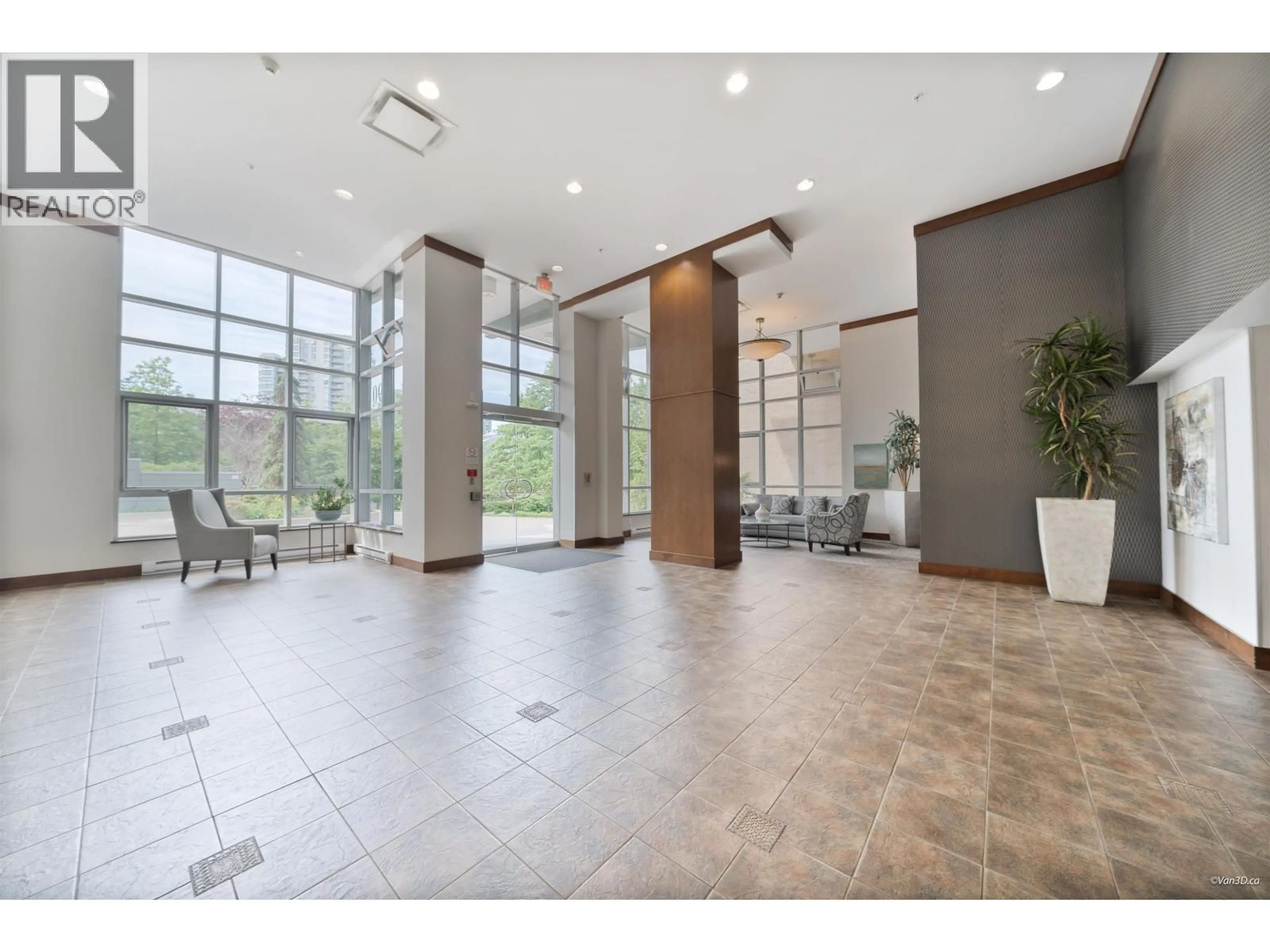 Indoor foyer for 2102 - 290 NEWPORT DRIVE, Port Moody British Columbia V3H5N2
