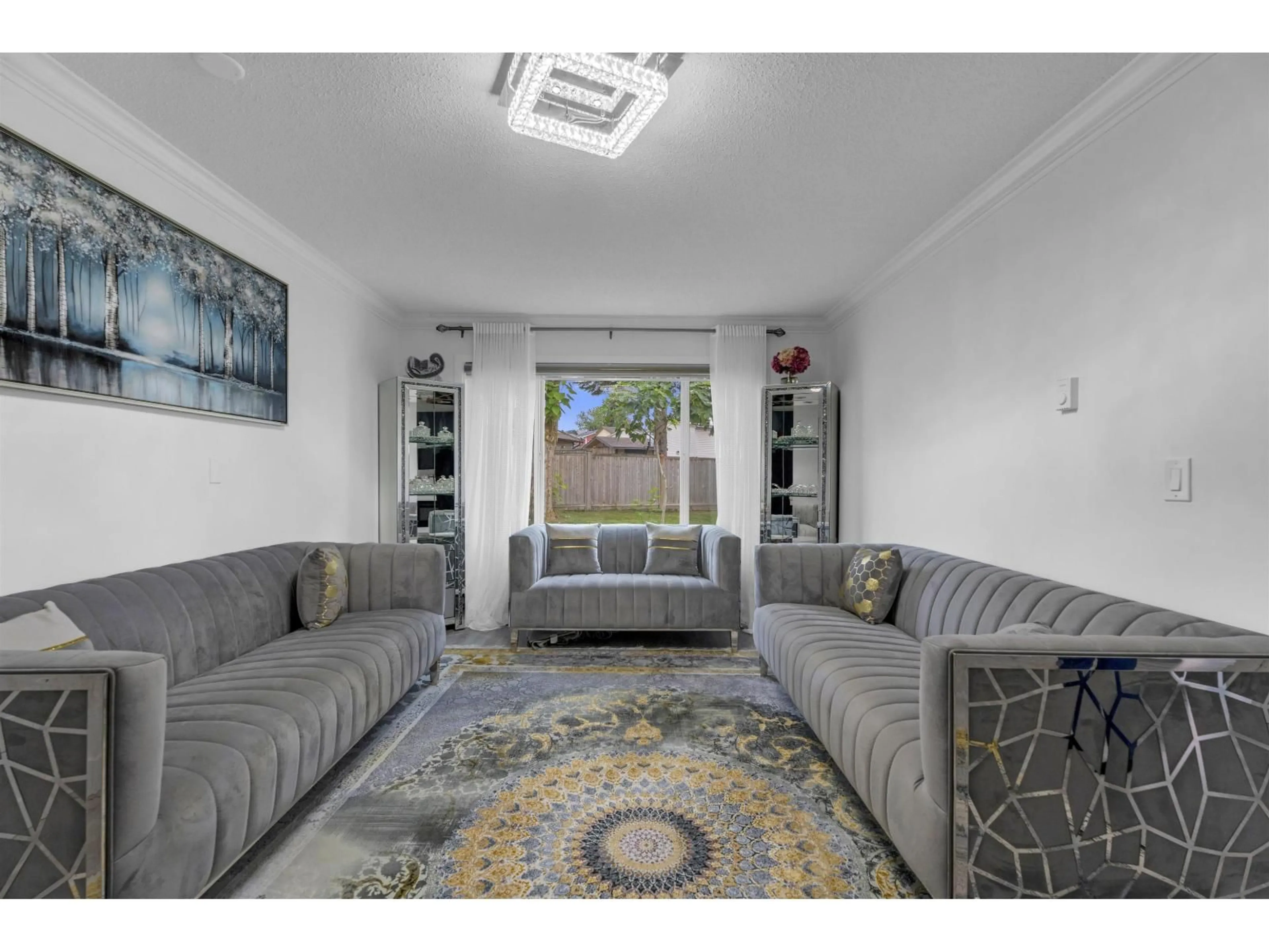 Living room with furniture, unknown for 13232 82 AVENUE, Surrey British Columbia V3W8Z4