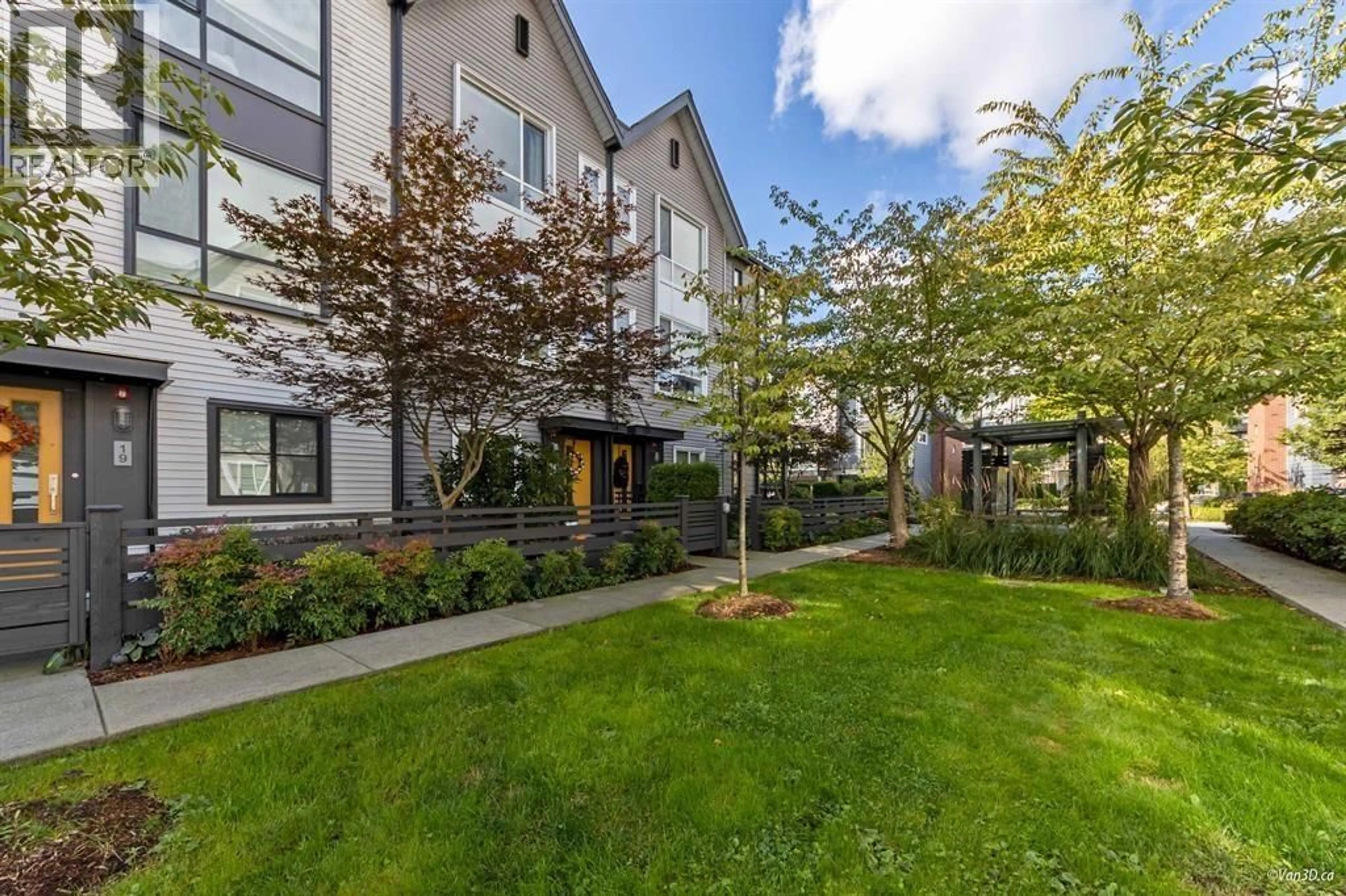 Patio, street for 18 - 2358 RANGER LANE, Port Coquitlam British Columbia V3B0L5