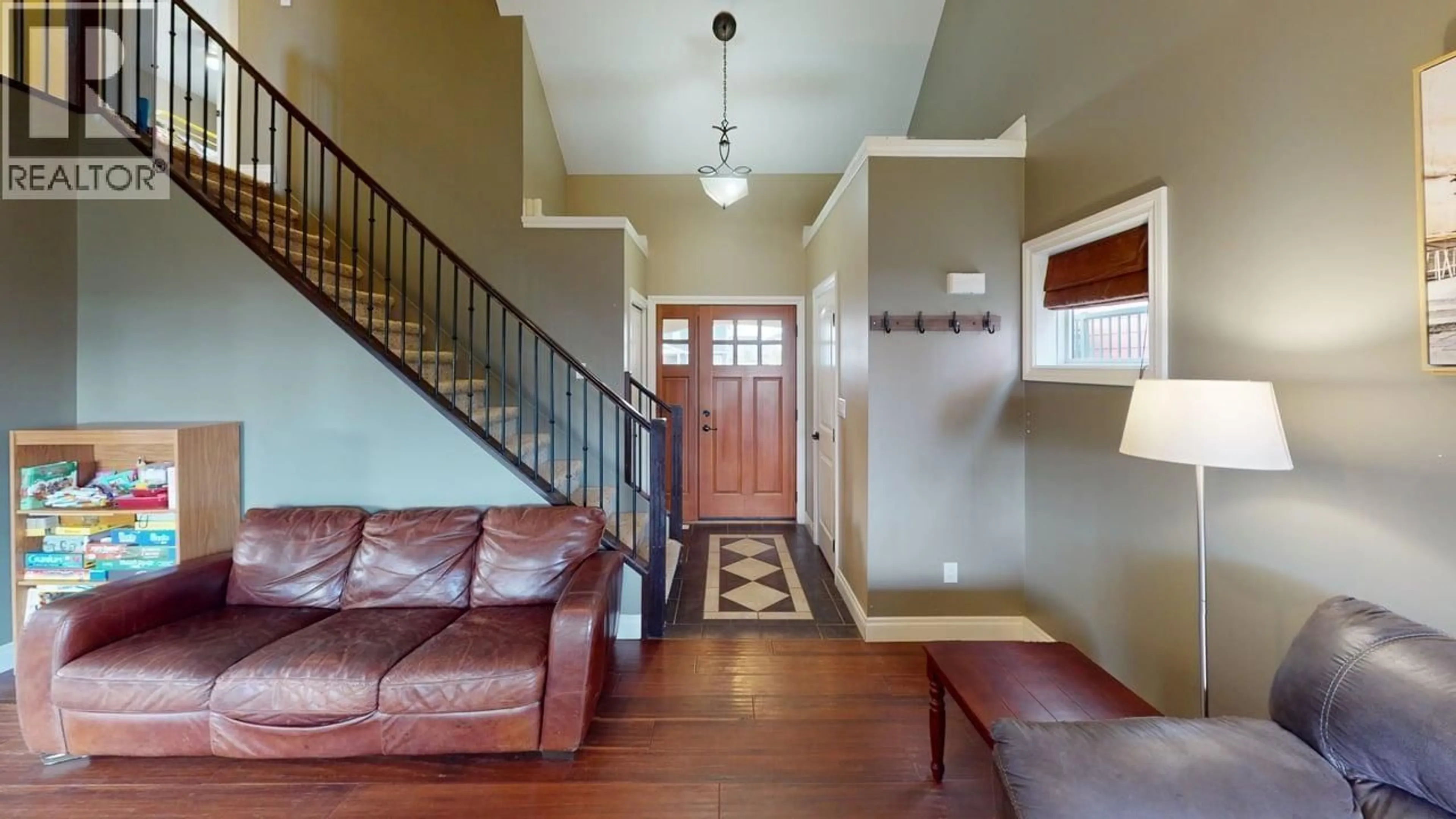 Indoor entryway for 8331 86 AVENUE, Fort St. John British Columbia V1J0G4
