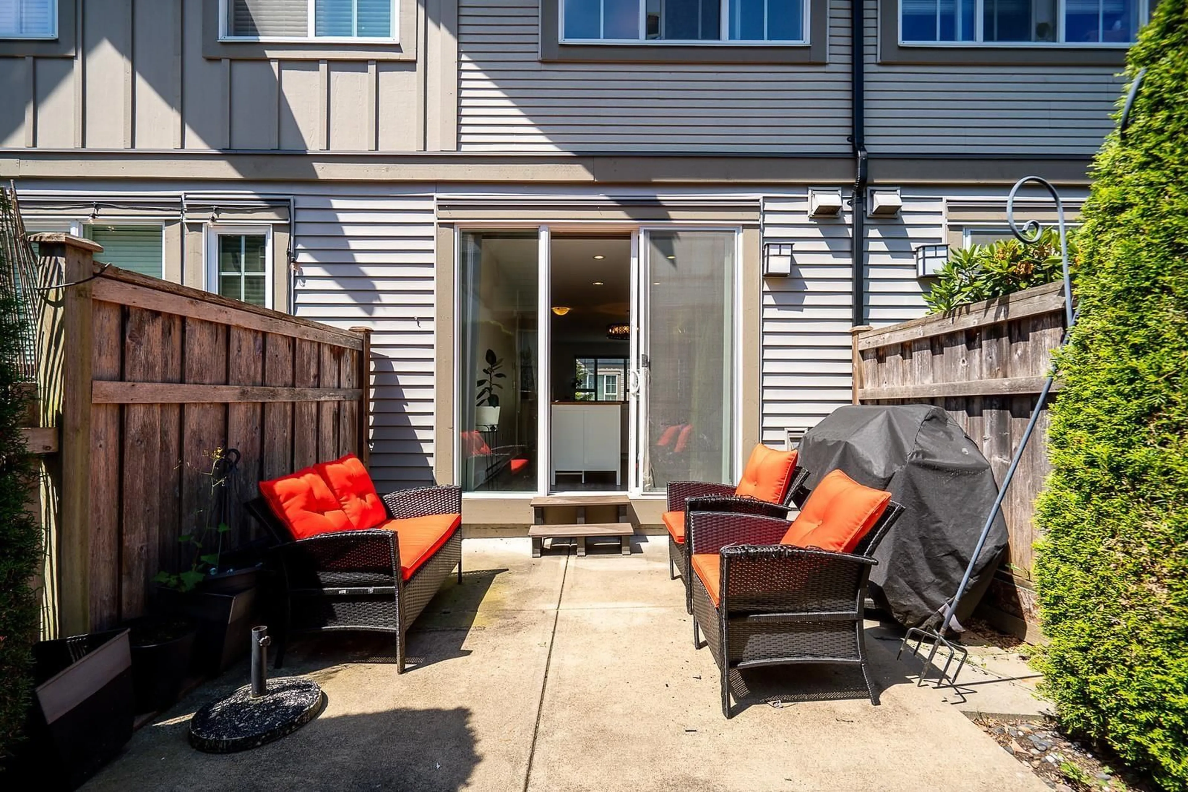 Patio, street for 229 - 2501 161A STREET, Surrey British Columbia V3Z7Y6