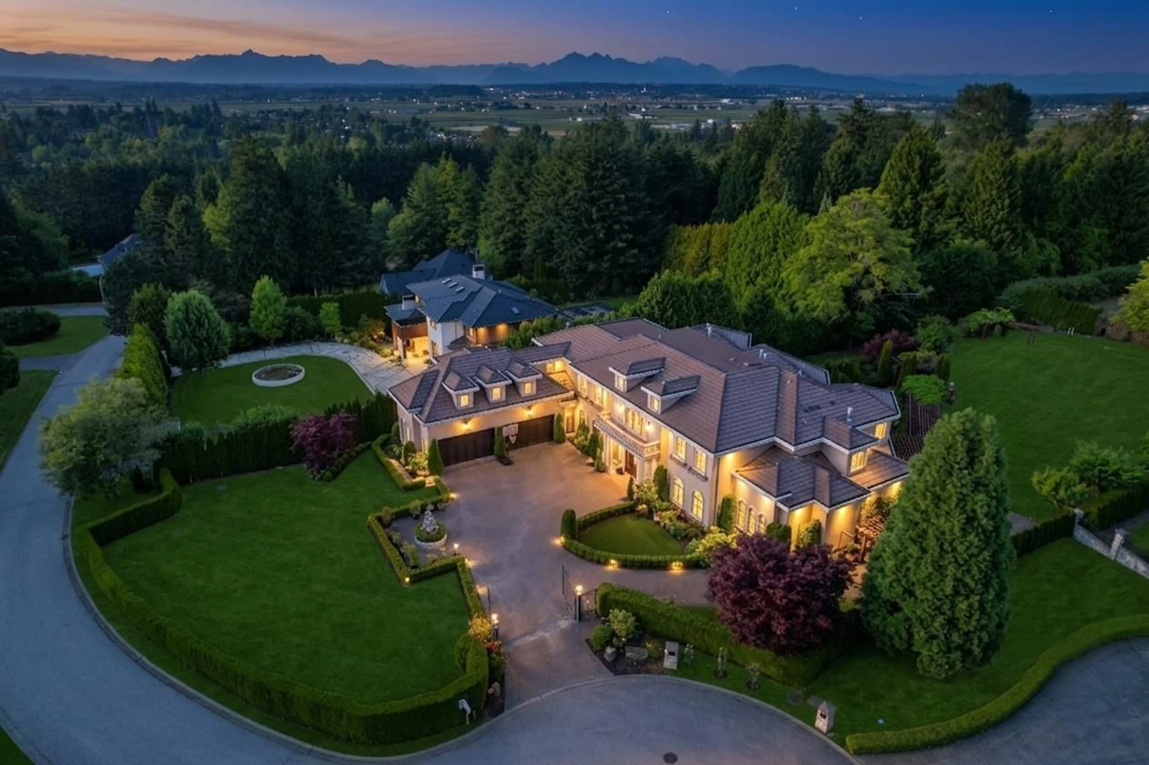A pic from outside/outdoor area/front of a property/back of a property/a pic from drone, mountain view for 2988 163 STREET, Surrey British Columbia V3Z0E3