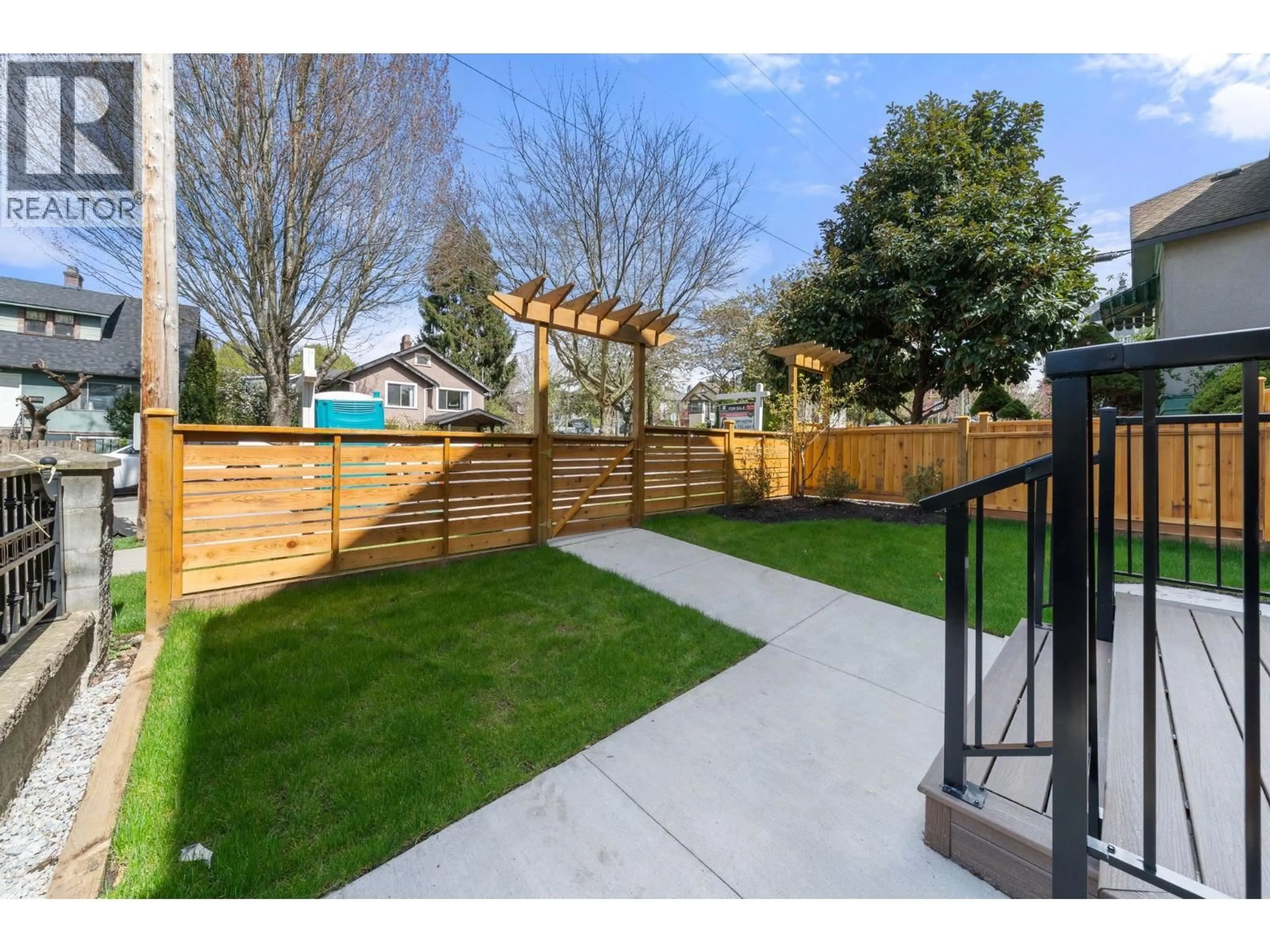 Patio, street for 1 - 1582 2ND AVENUE, Vancouver British Columbia V5N1C7
