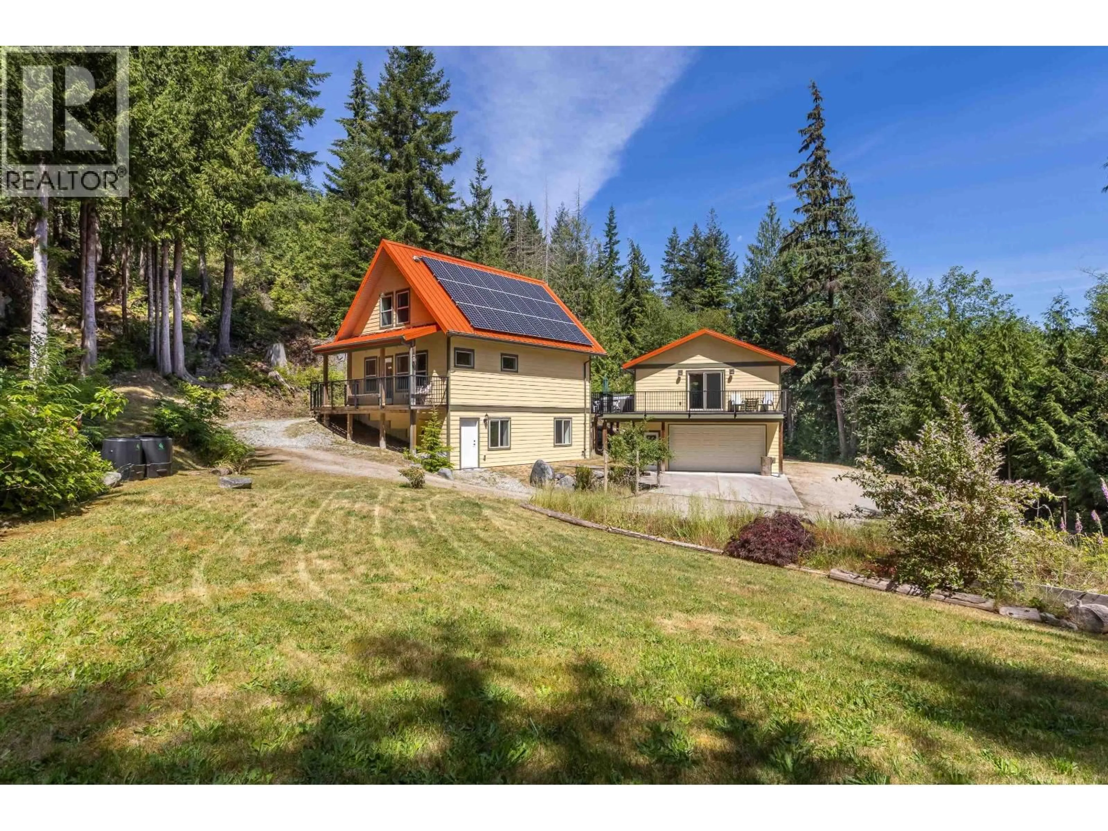 A pic from outside/outdoor area/front of a property/back of a property/a pic from drone, unknown for 5823 LEANING TREE ROAD, Halfmoon Bay British Columbia V7Z1C2