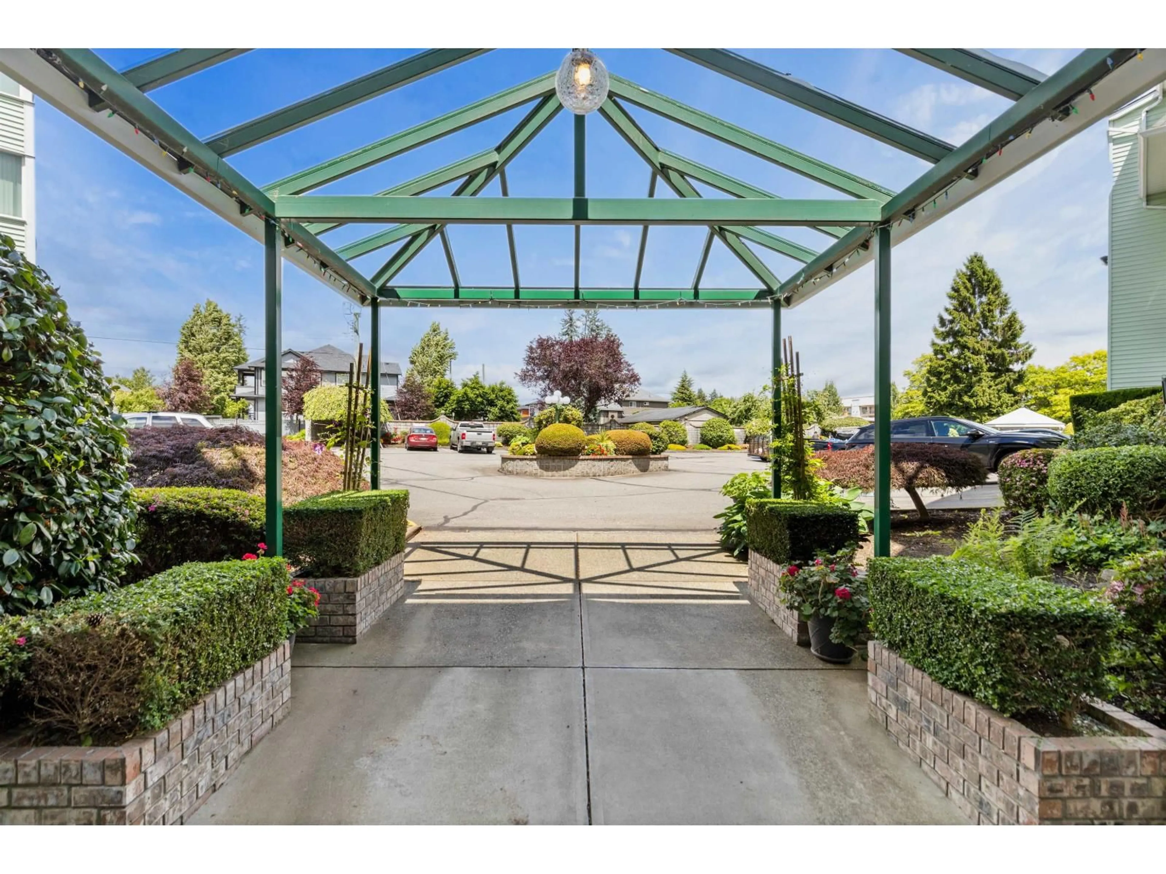 Patio, unknown for 316 - 31850 UNION AVENUE, Abbotsford British Columbia V2T4V2