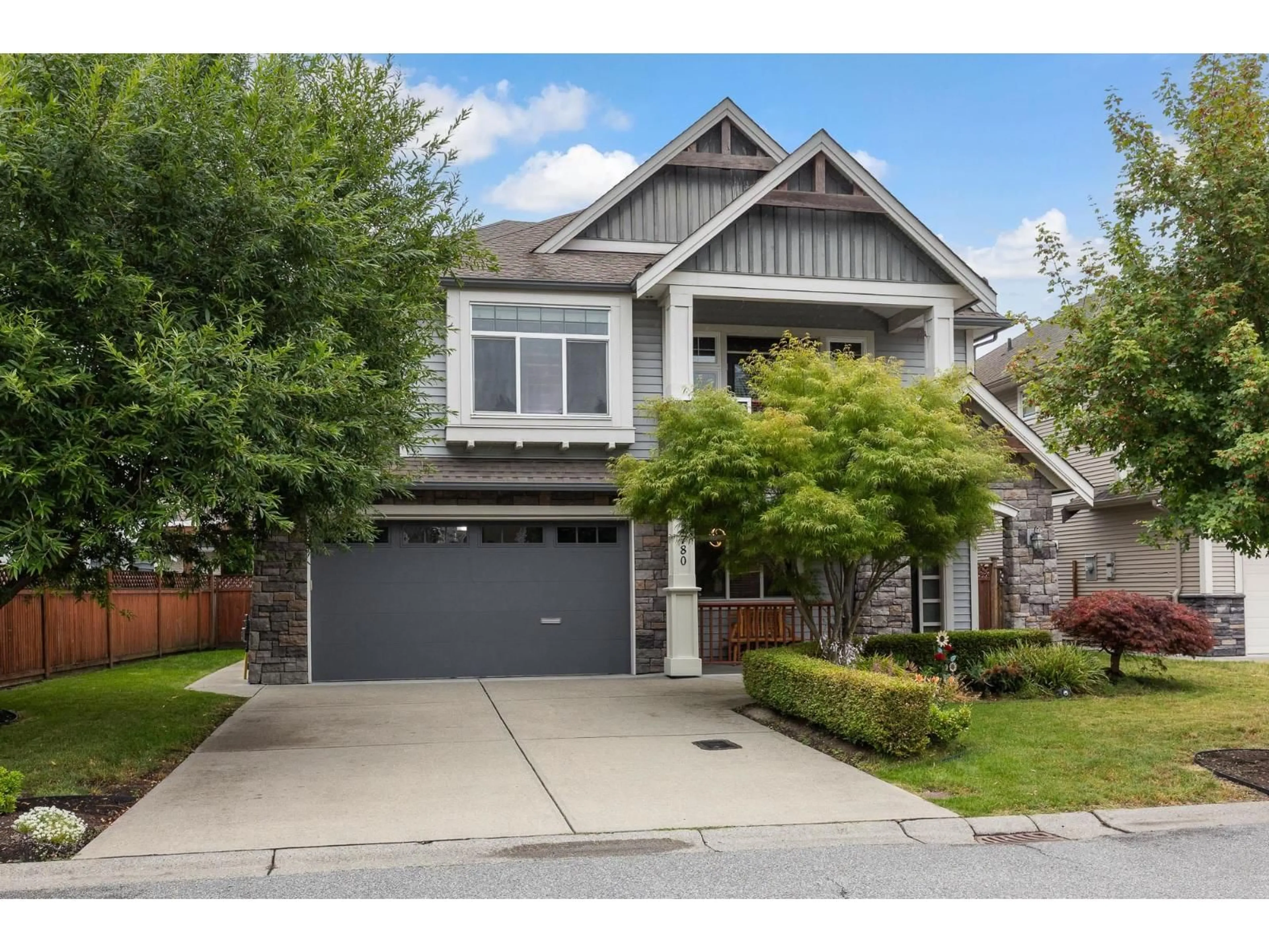 Home with vinyl exterior material, street for 2780 BRISTOL DRIVE, Abbotsford British Columbia V2S0B6