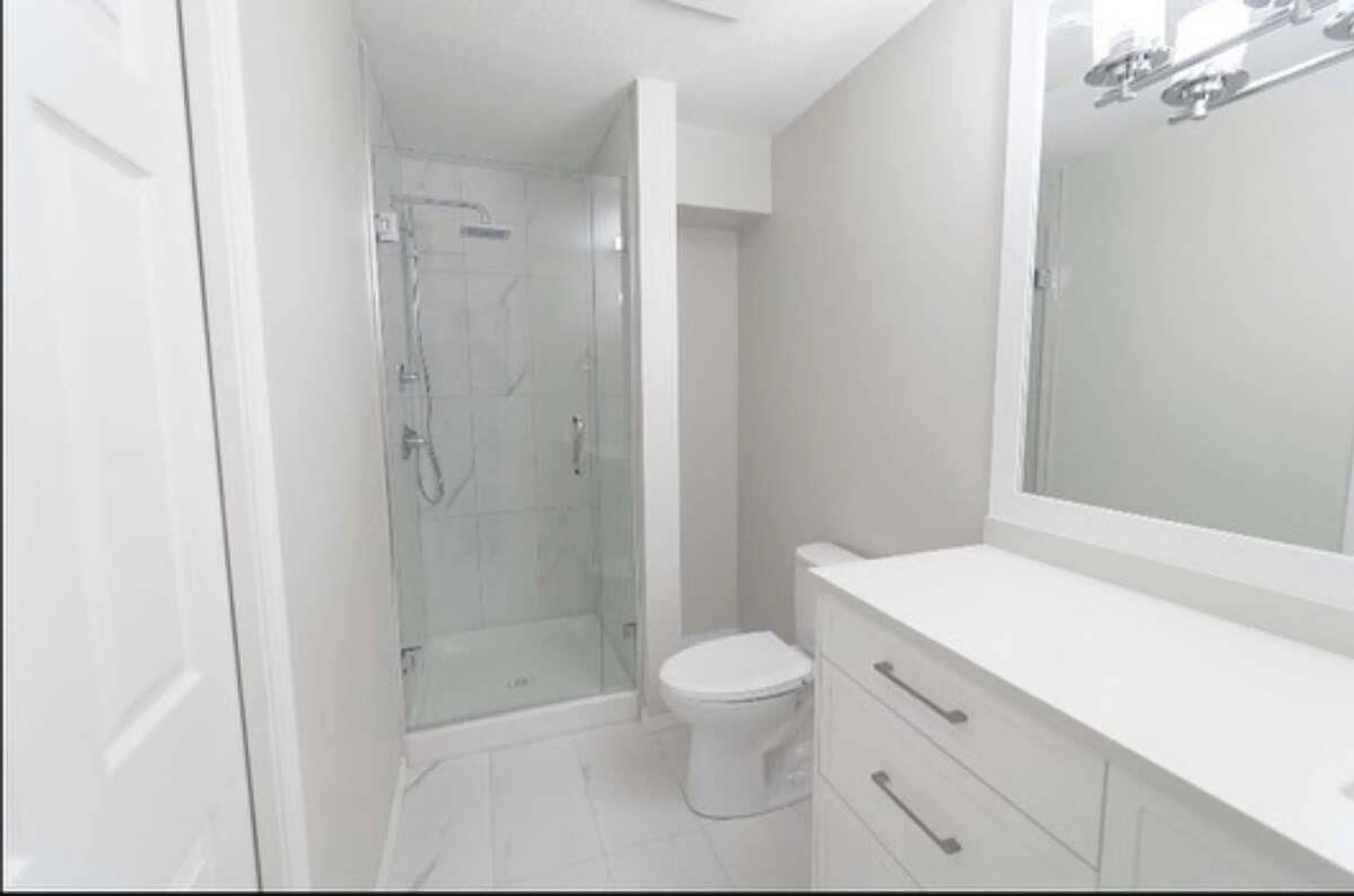 Standard bathroom, unknown for 7070 207 STREET, Langley British Columbia V2Y1T4