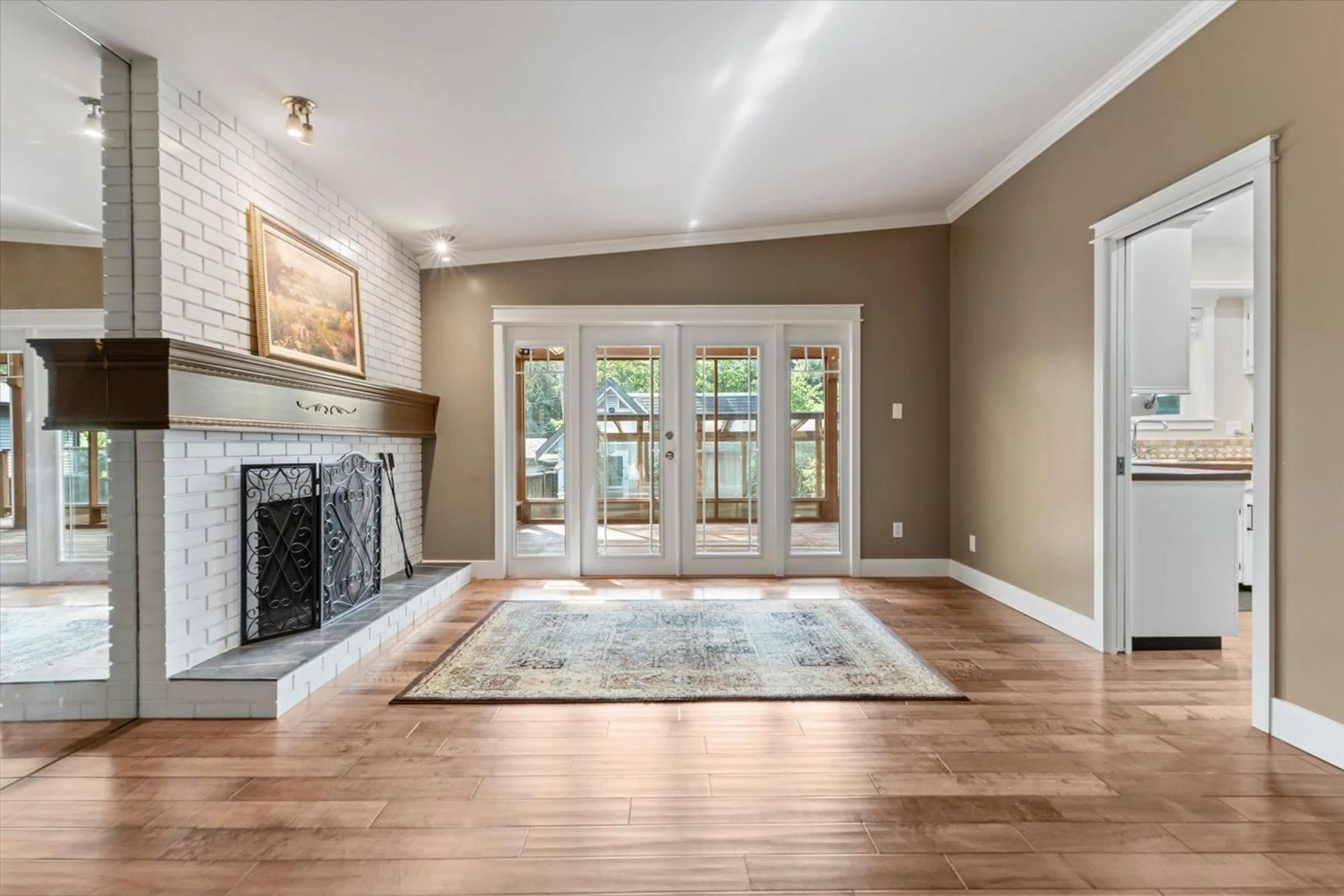 Indoor entryway for 34282 CEDAR AVENUE, Abbotsford British Columbia V2S2W2