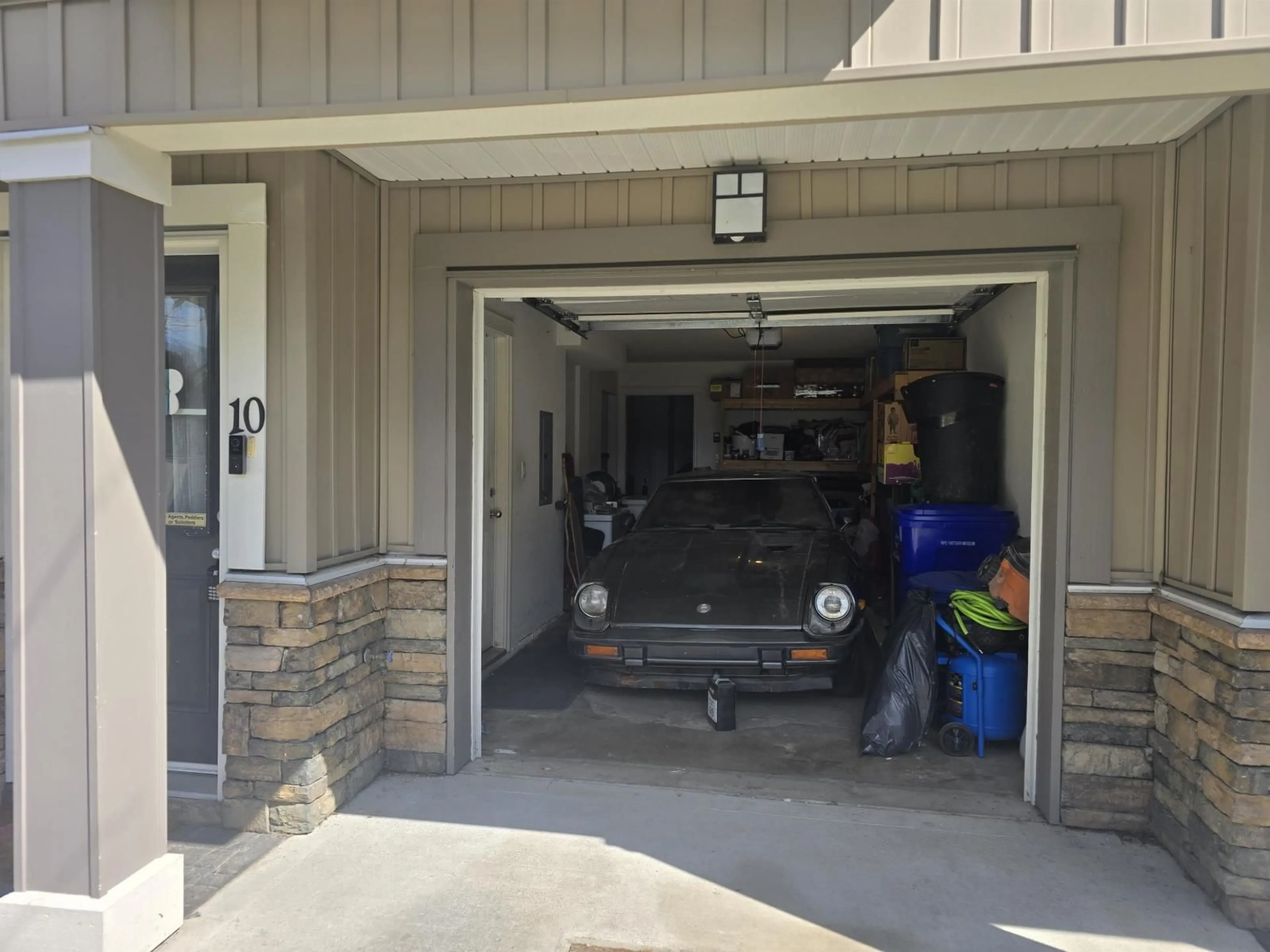 Indoor garage for 10 - 9140 HAZEL STREET, Chilliwack British Columbia V2P0C2