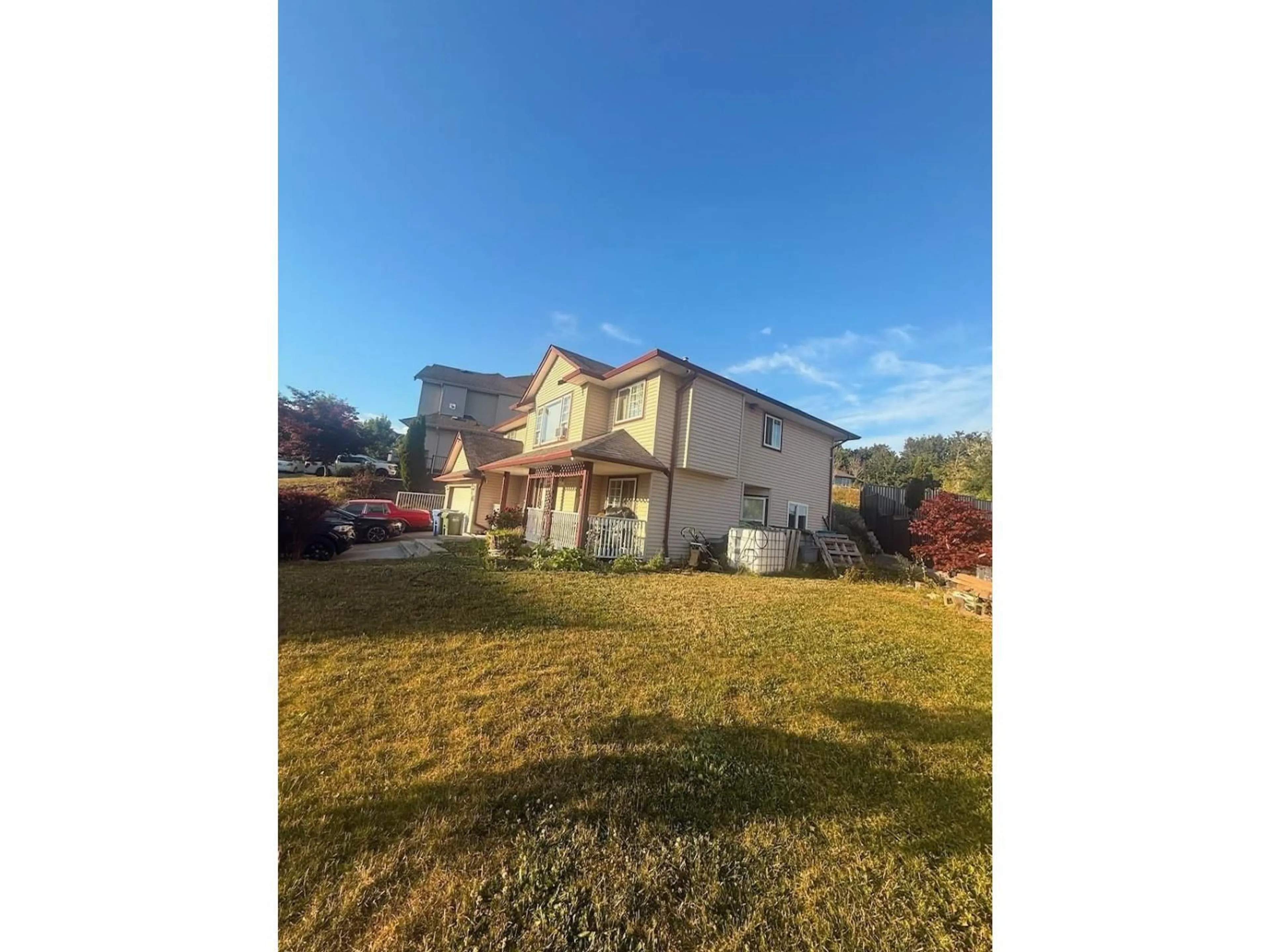 A pic from outside/outdoor area/front of a property/back of a property/a pic from drone, street for 3368 NIGHTINGALE DRIVE, Abbotsford British Columbia V2T5W3
