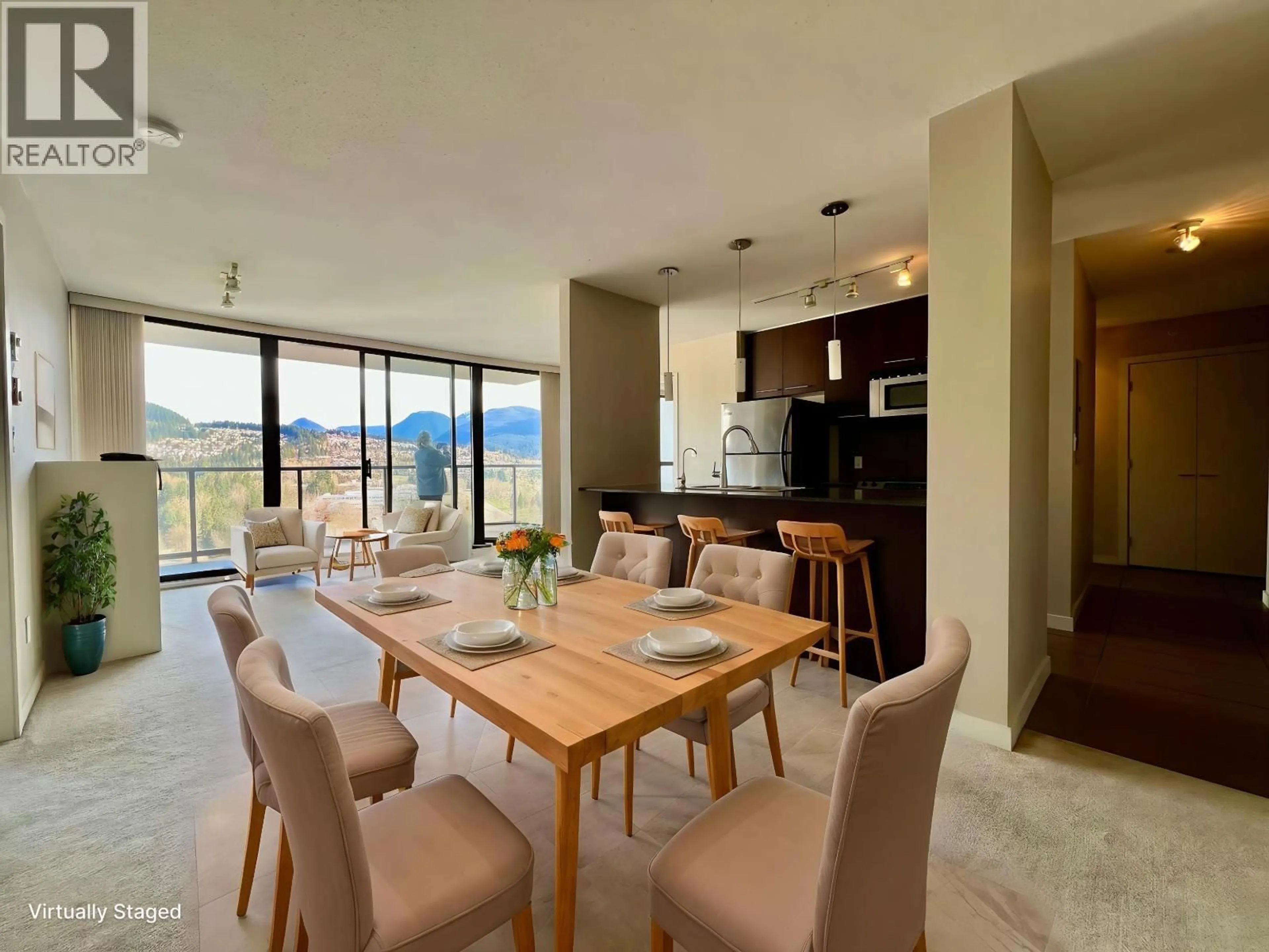 Dining room, ceramic/tile floor for 2501 - 2979 GLEN DRIVE, Coquitlam British Columbia V3B0B2
