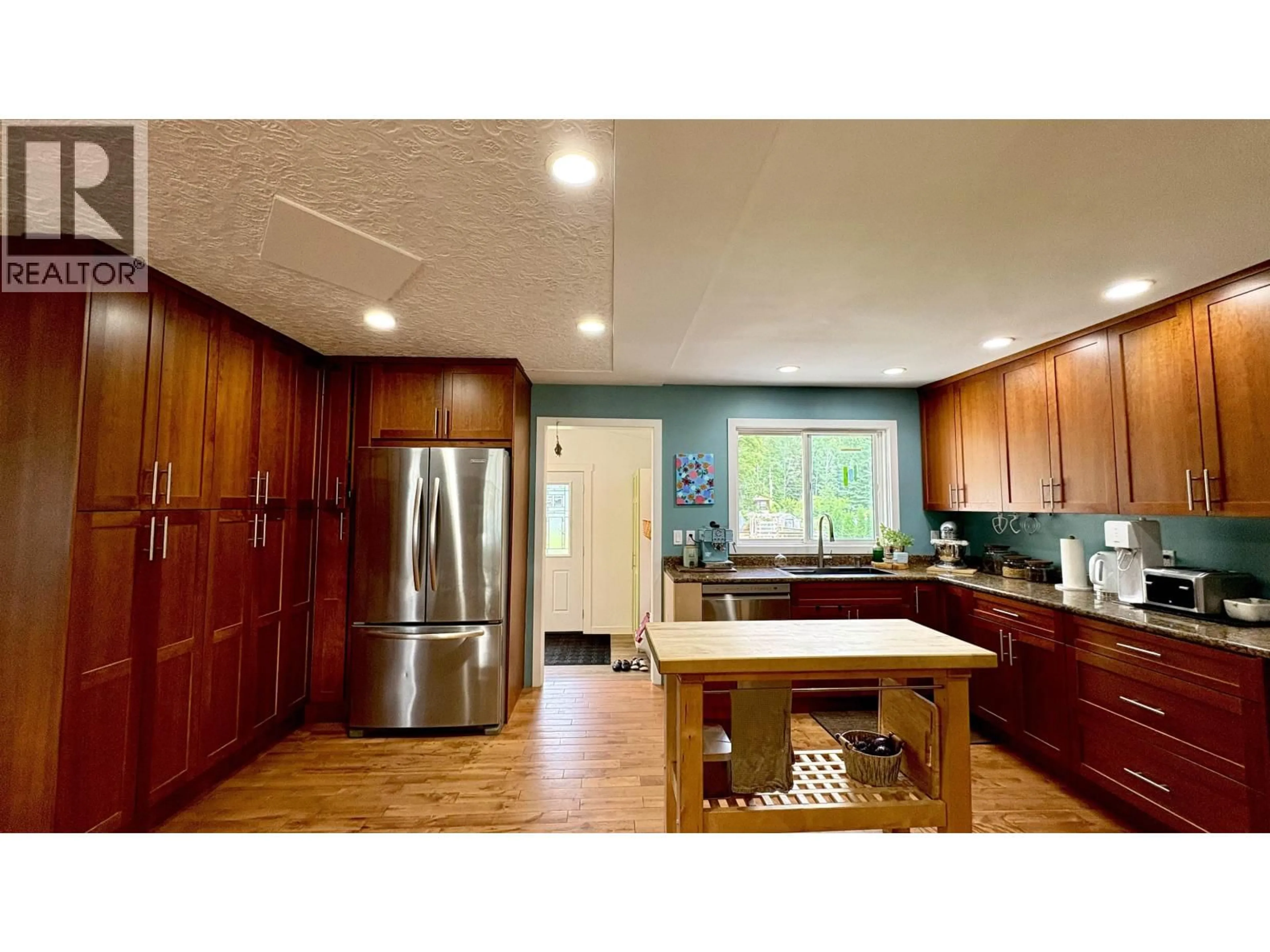 Unknown for 4535 MYERS ROAD, Hixon British Columbia V2N5Z7