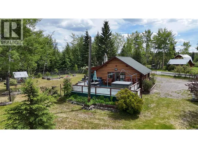 6273 MOOSE POINT DRIVE, 70 Mile House 4