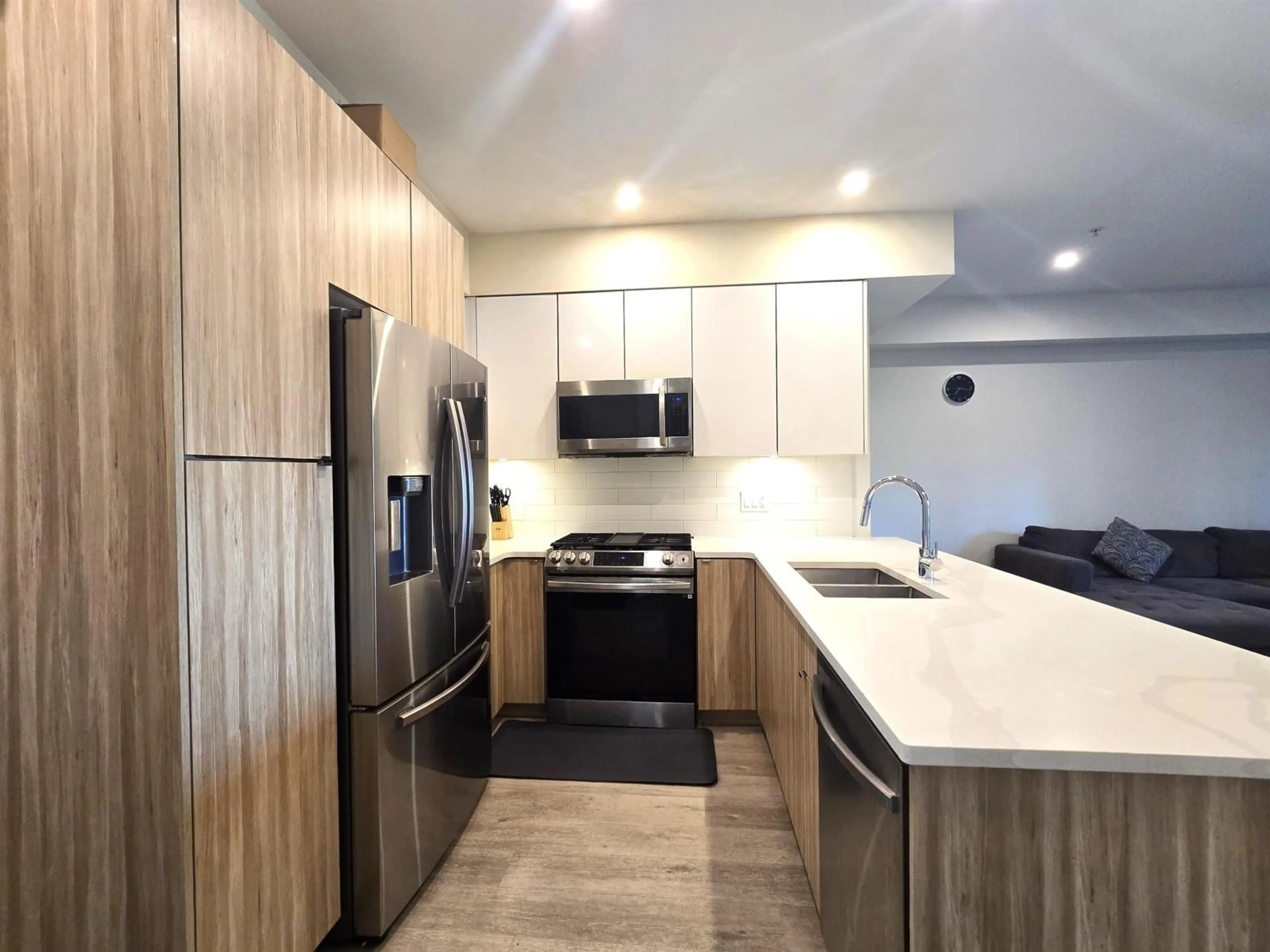 Open concept kitchen, unknown for 312 - 2649 JAMES STREET, Abbotsford British Columbia V2T3L6