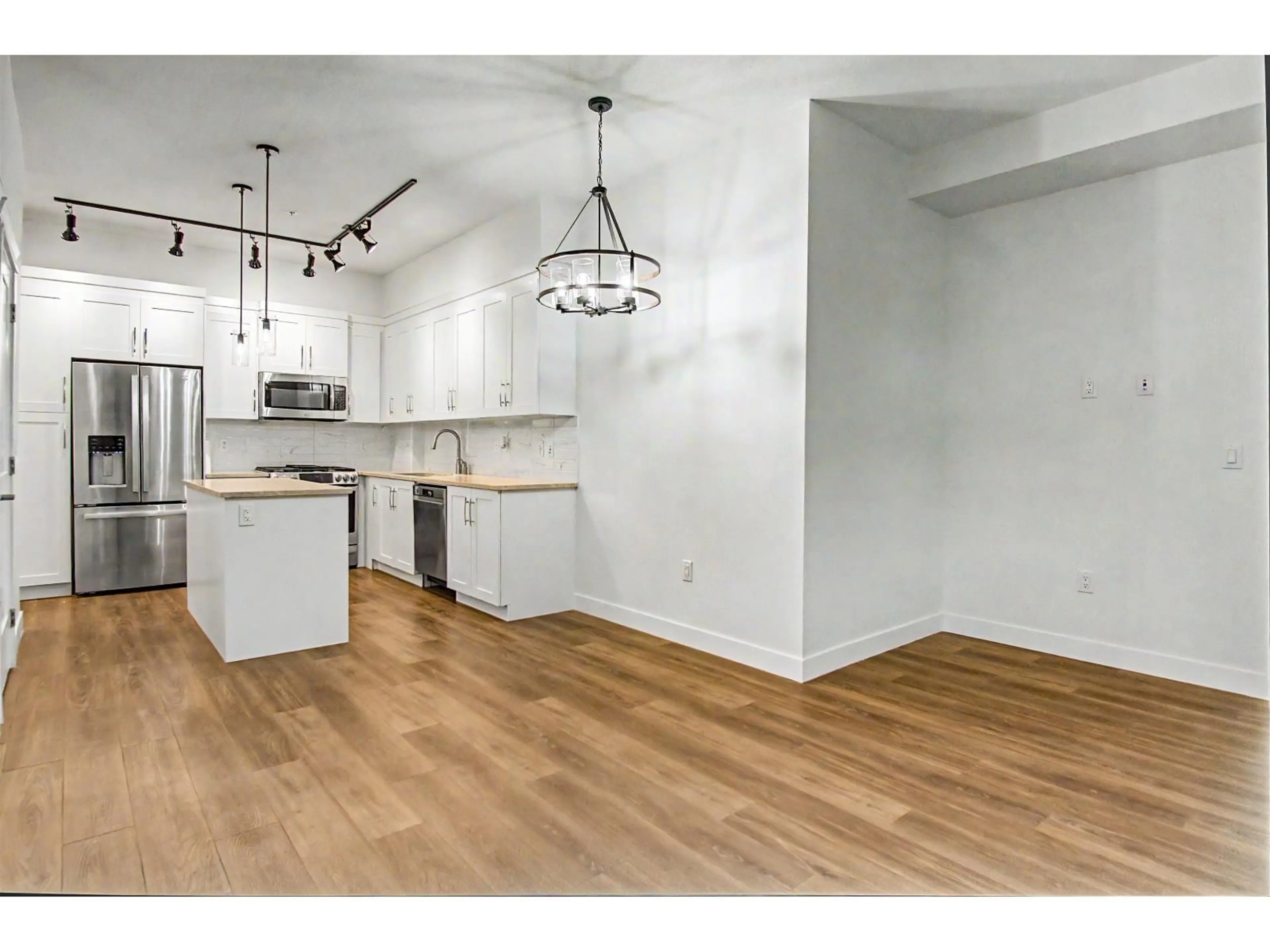 Open concept kitchen, unknown for 4 - 11077 RAVINE ROAD, Surrey British Columbia V3T0R7