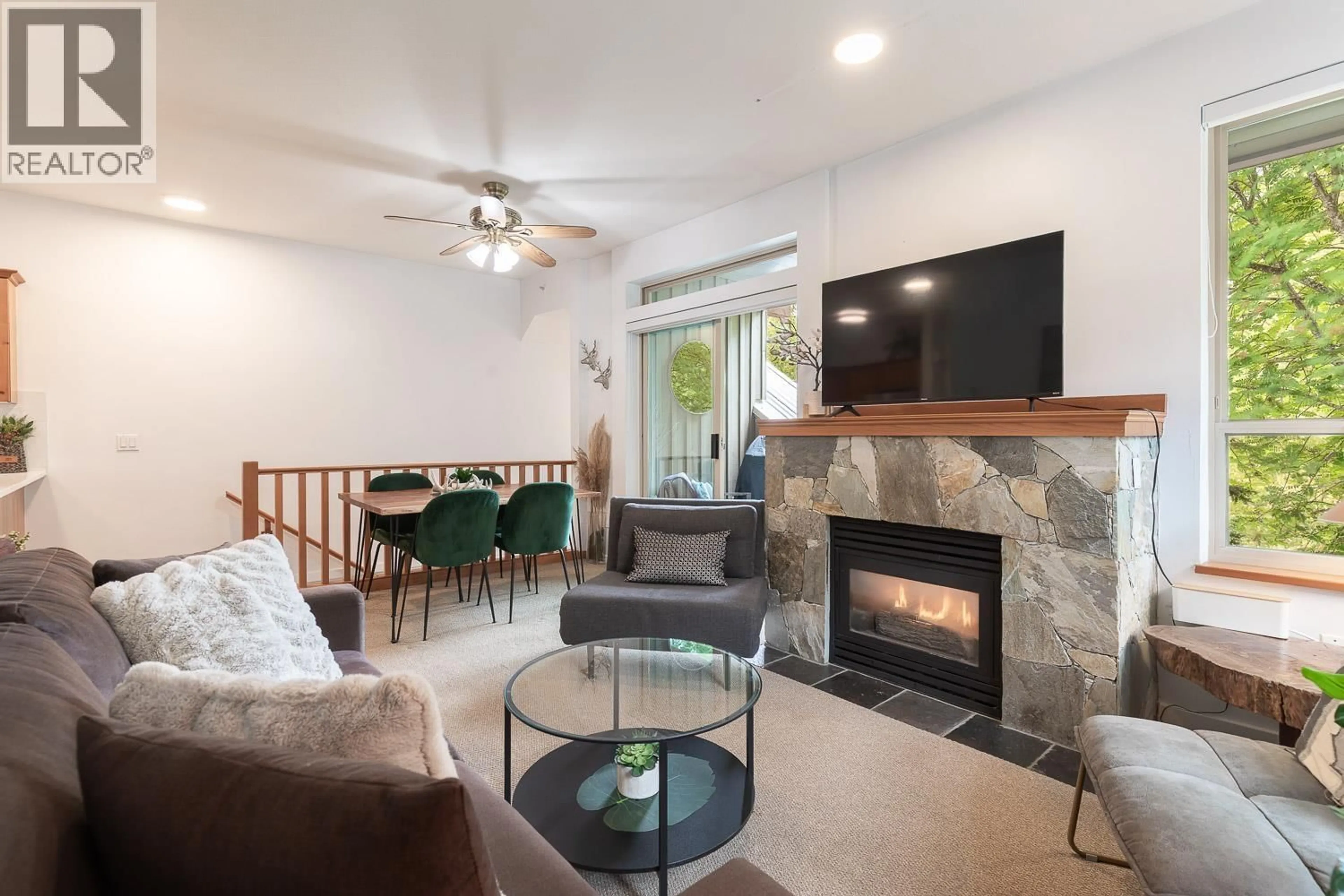 Living room with furniture, unknown for 20 - 4385 NORTHLANDS BOULEVARD, Whistler British Columbia V8E1C5